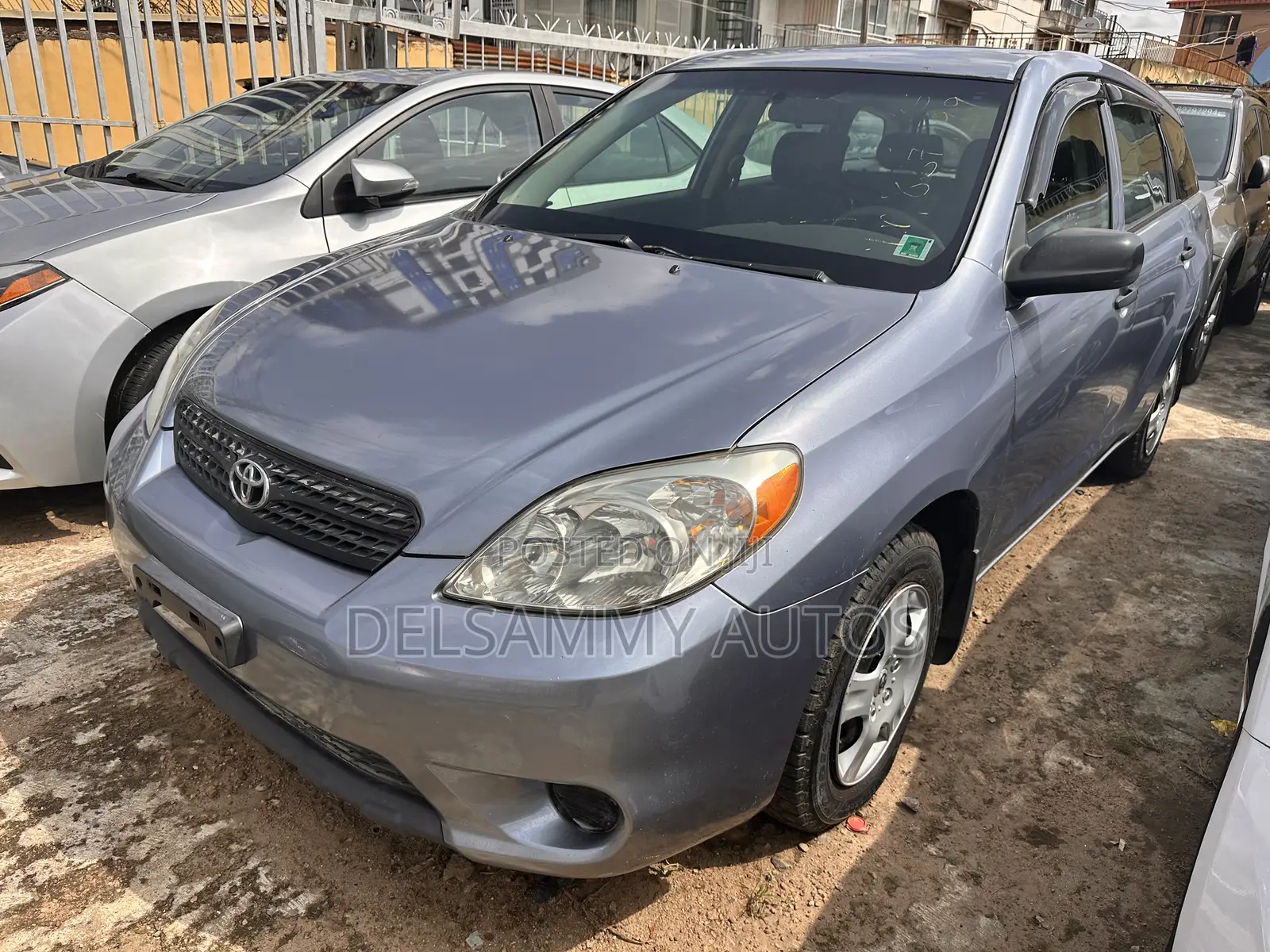Toyota Matrix Hatchback FWD (1.8L 4cyl 5M) 2005 Blue