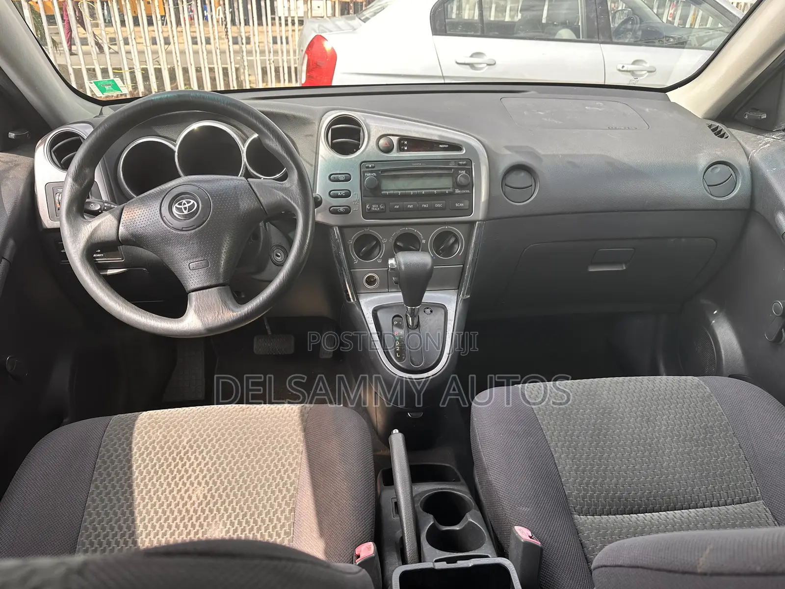 Toyota Matrix Hatchback FWD (1.8L 4cyl 5M) 2005 Blue