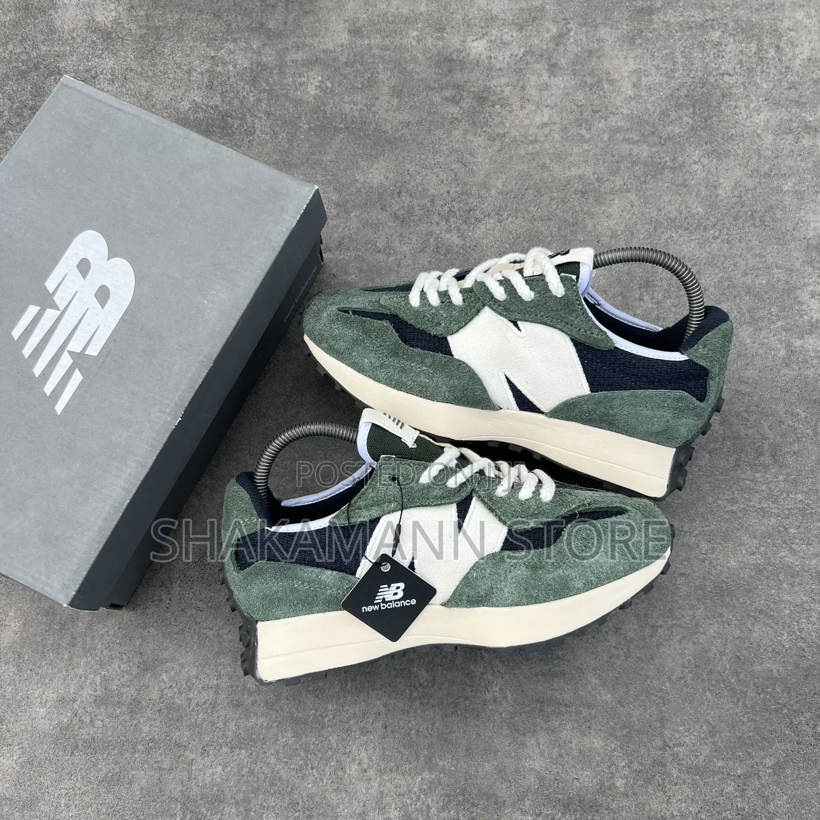 Original New Balance 327 Green and Cream Sole