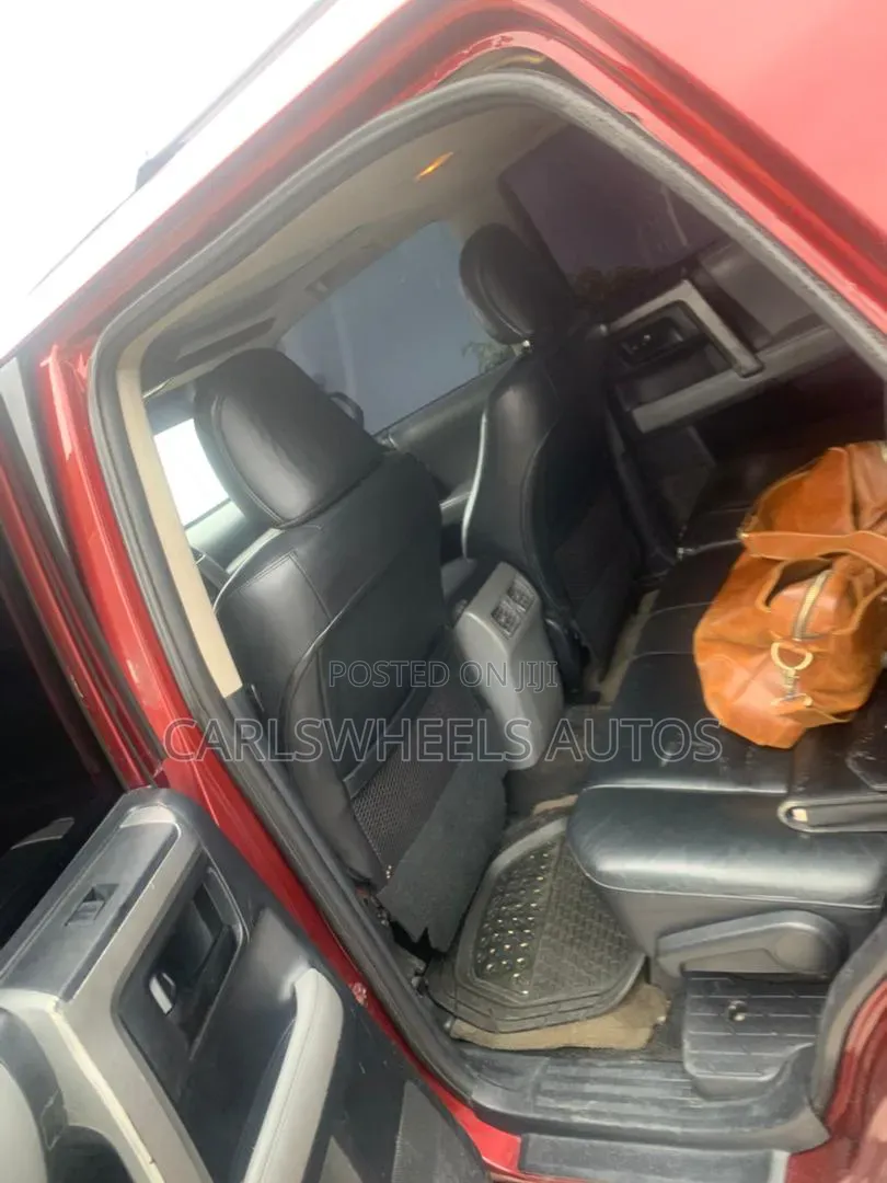 Toyota 4-Runner SR5 4WD 2011 Red