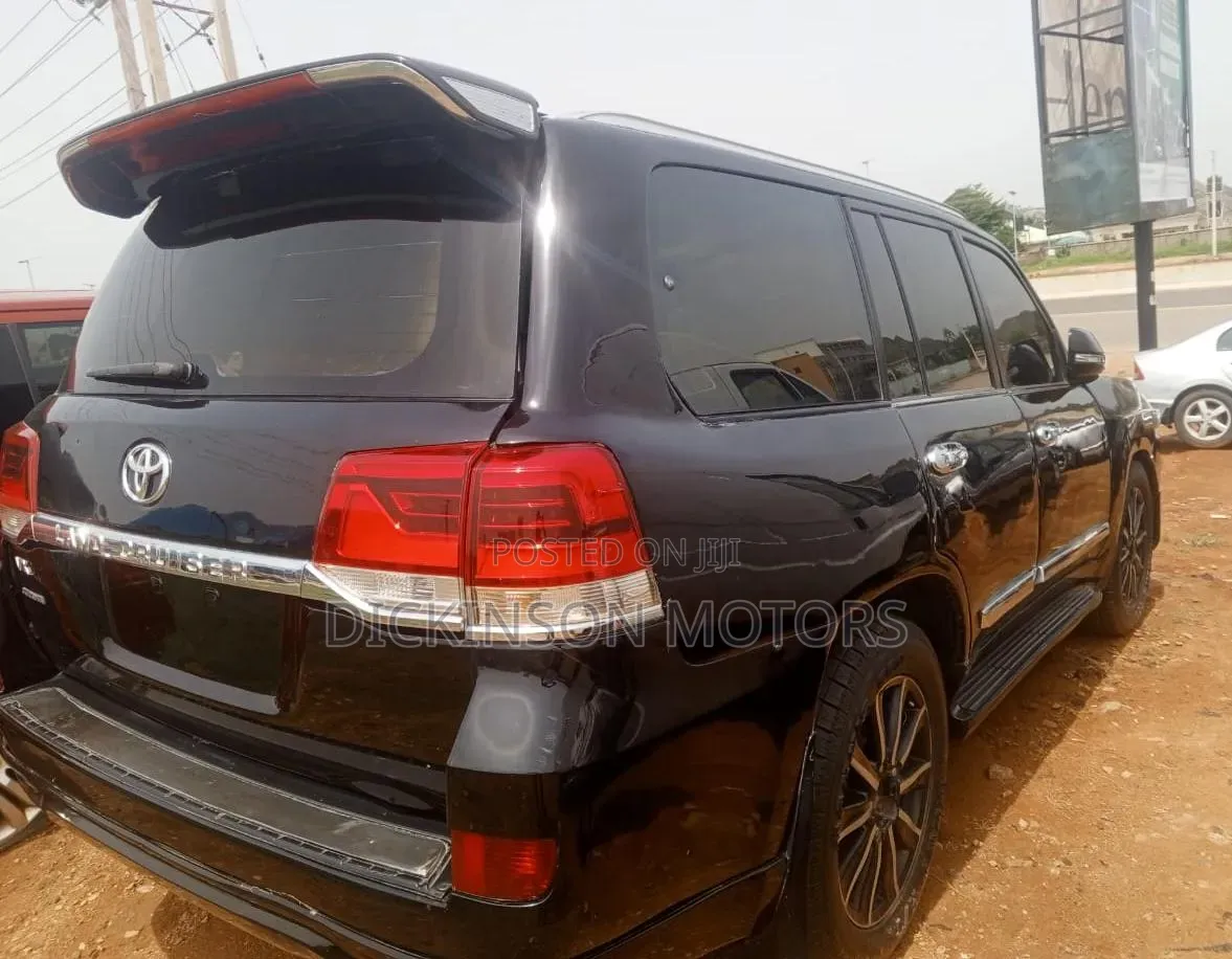Toyota Land Cruiser 2017 Black