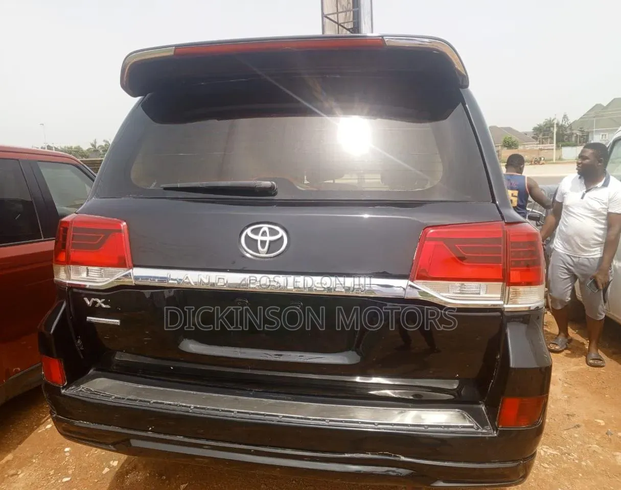 Toyota Land Cruiser 2017 Black