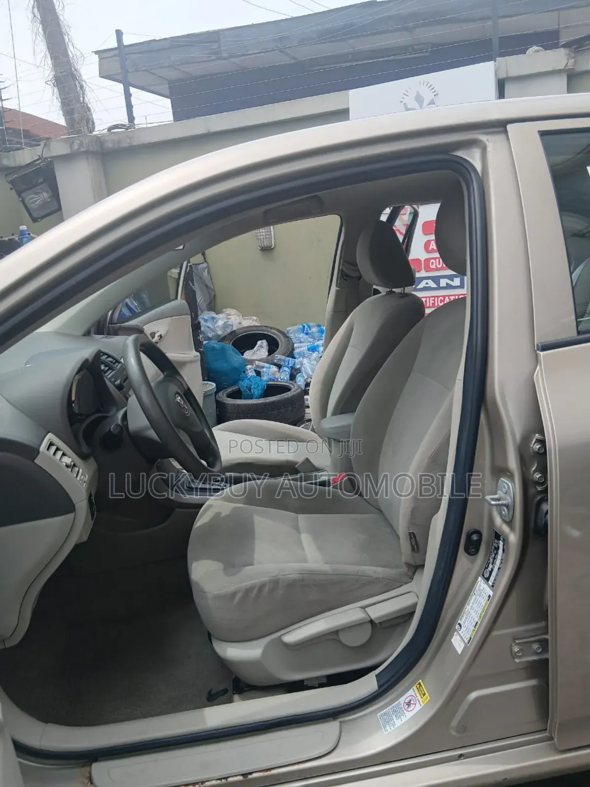 Toyota Corolla 2009 Gold