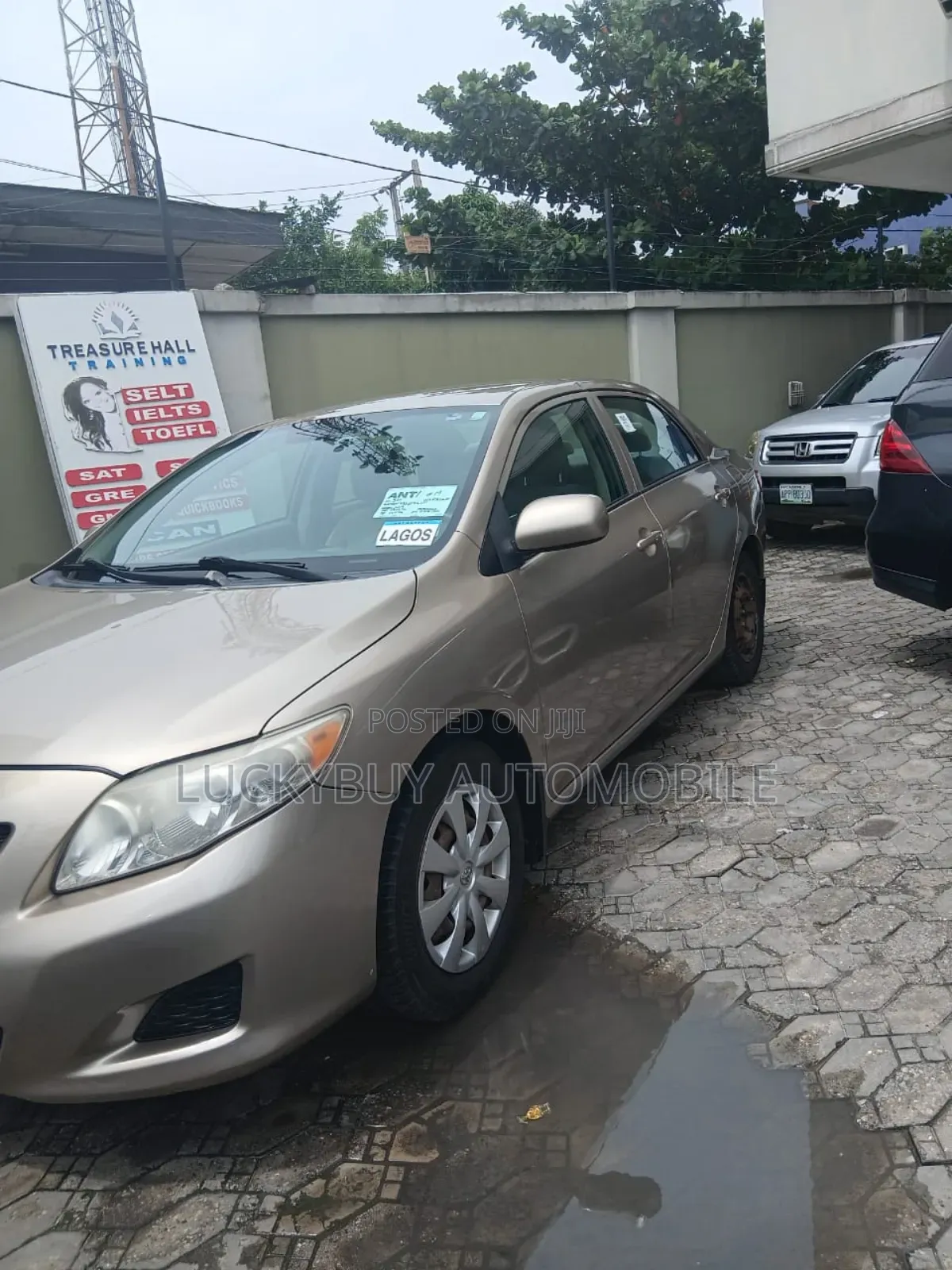 Toyota Corolla 2009 Gold
