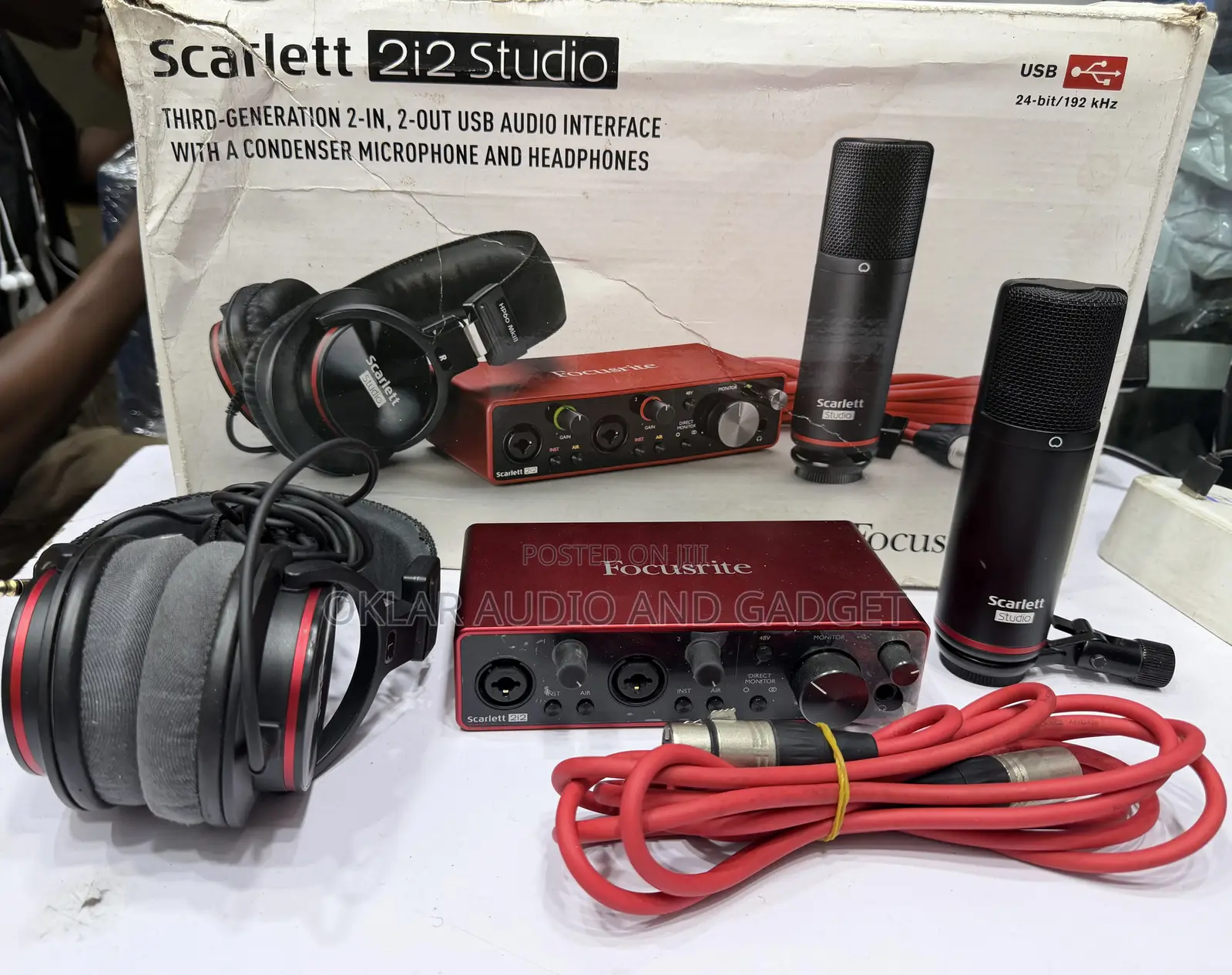 Focusrite Scarlett 2i2 Studio Bundle 3rd Gen (Used)