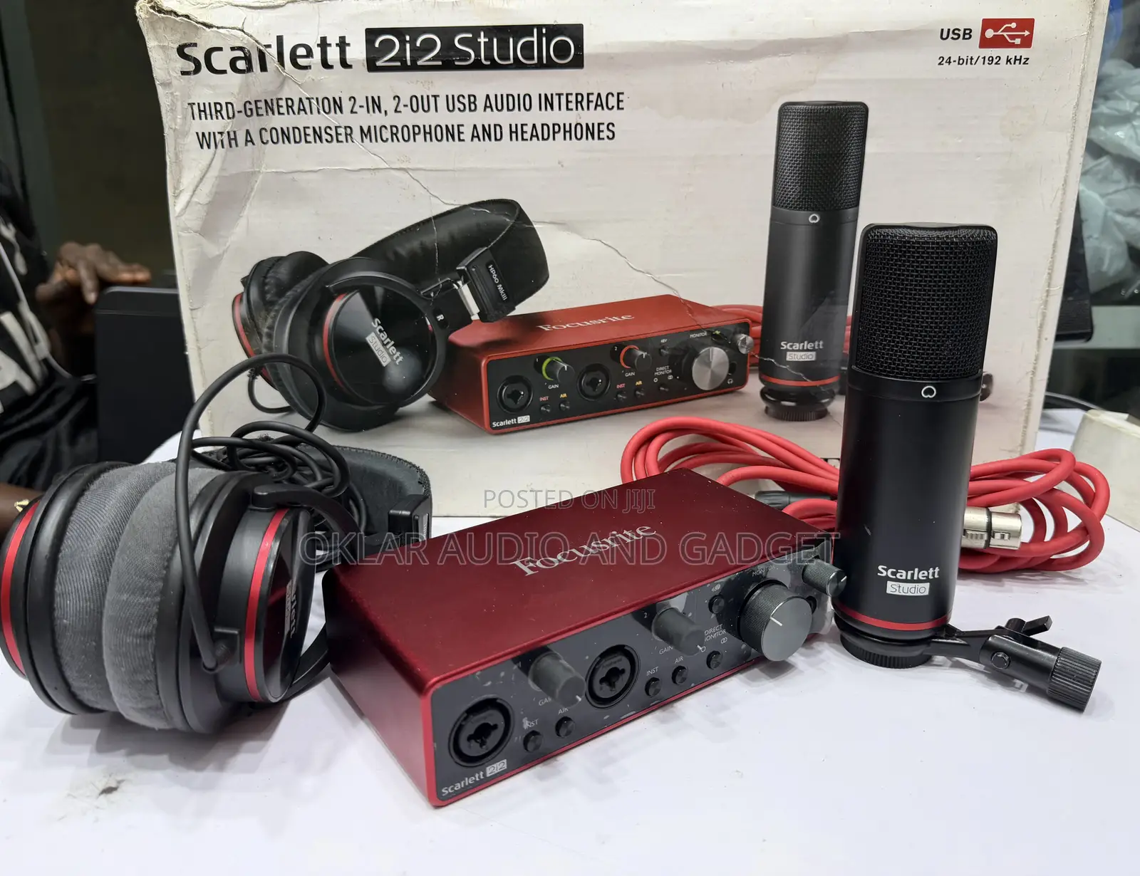 Focusrite Scarlett 2i2 Studio Bundle 3rd Gen (Used)