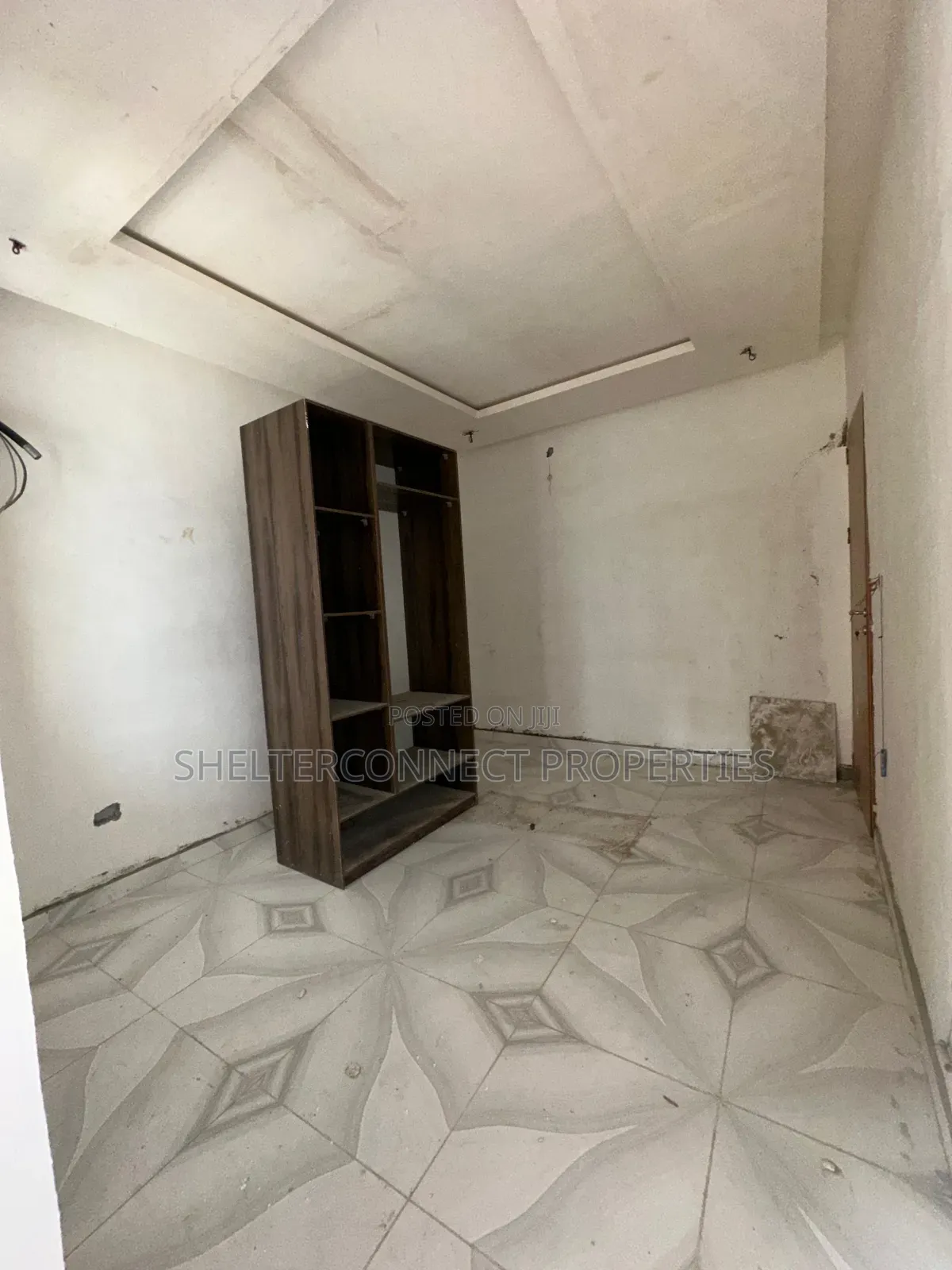 3bdrm Apartment in Lekki Phase 1 for sale