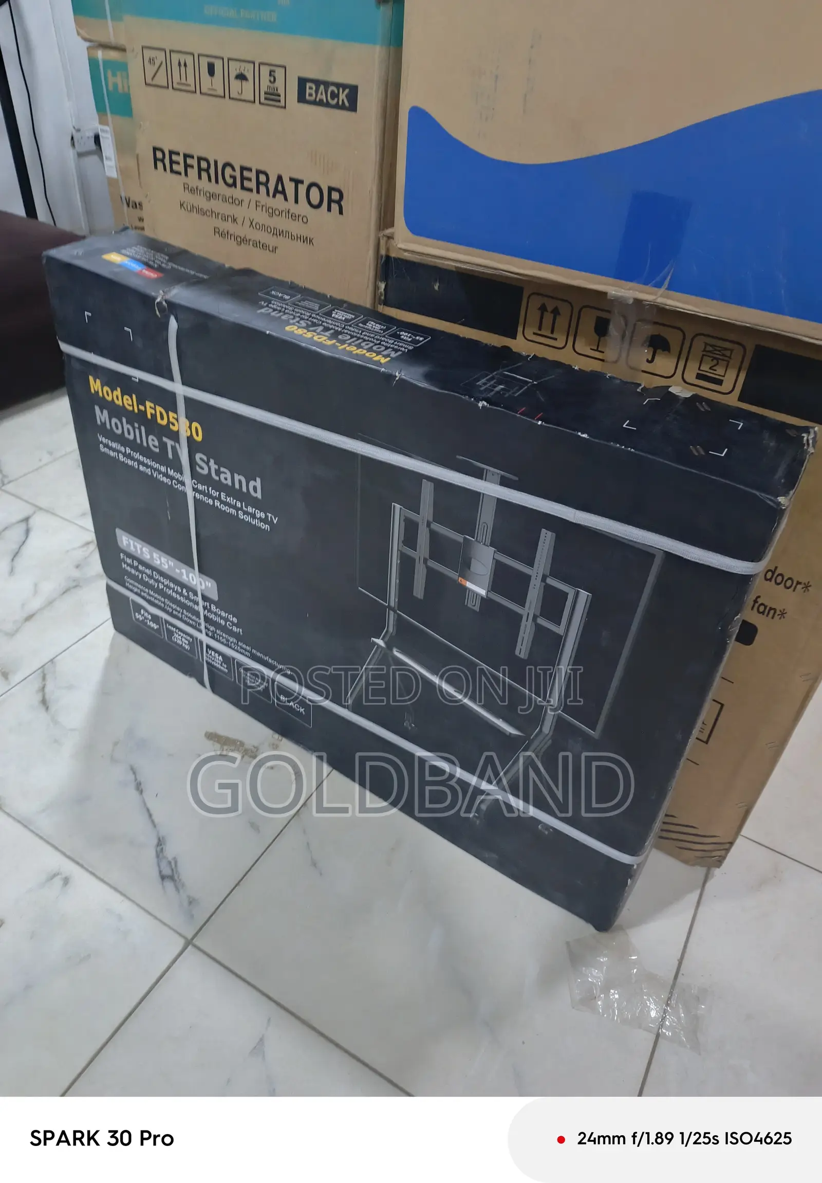 Portable Tv Stand Fd580 With Locking Wheels
