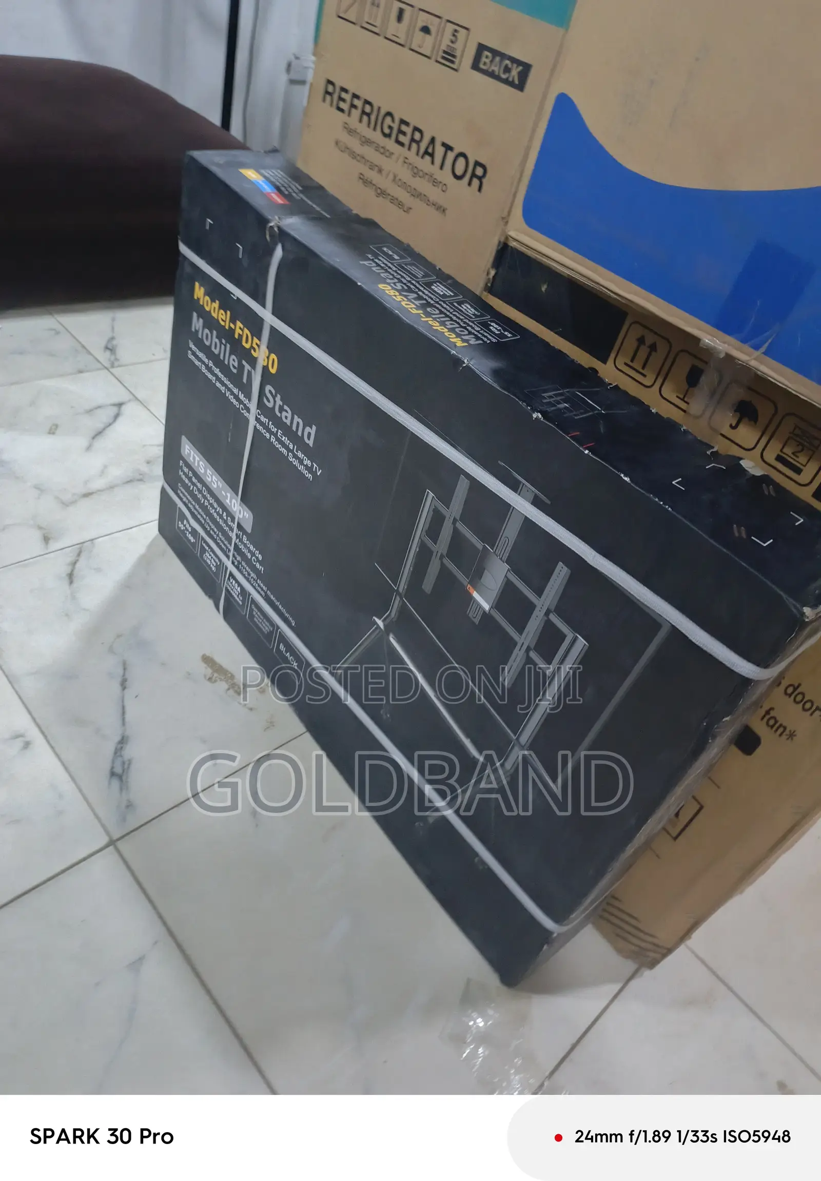 Portable Tv Stand Fd580 With Locking Wheels