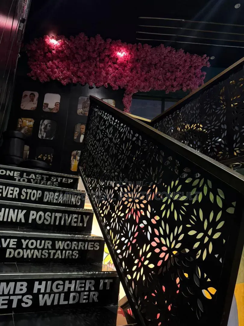 A Well Positioned Restaurant Space Suitable for High-End Dining Lounge