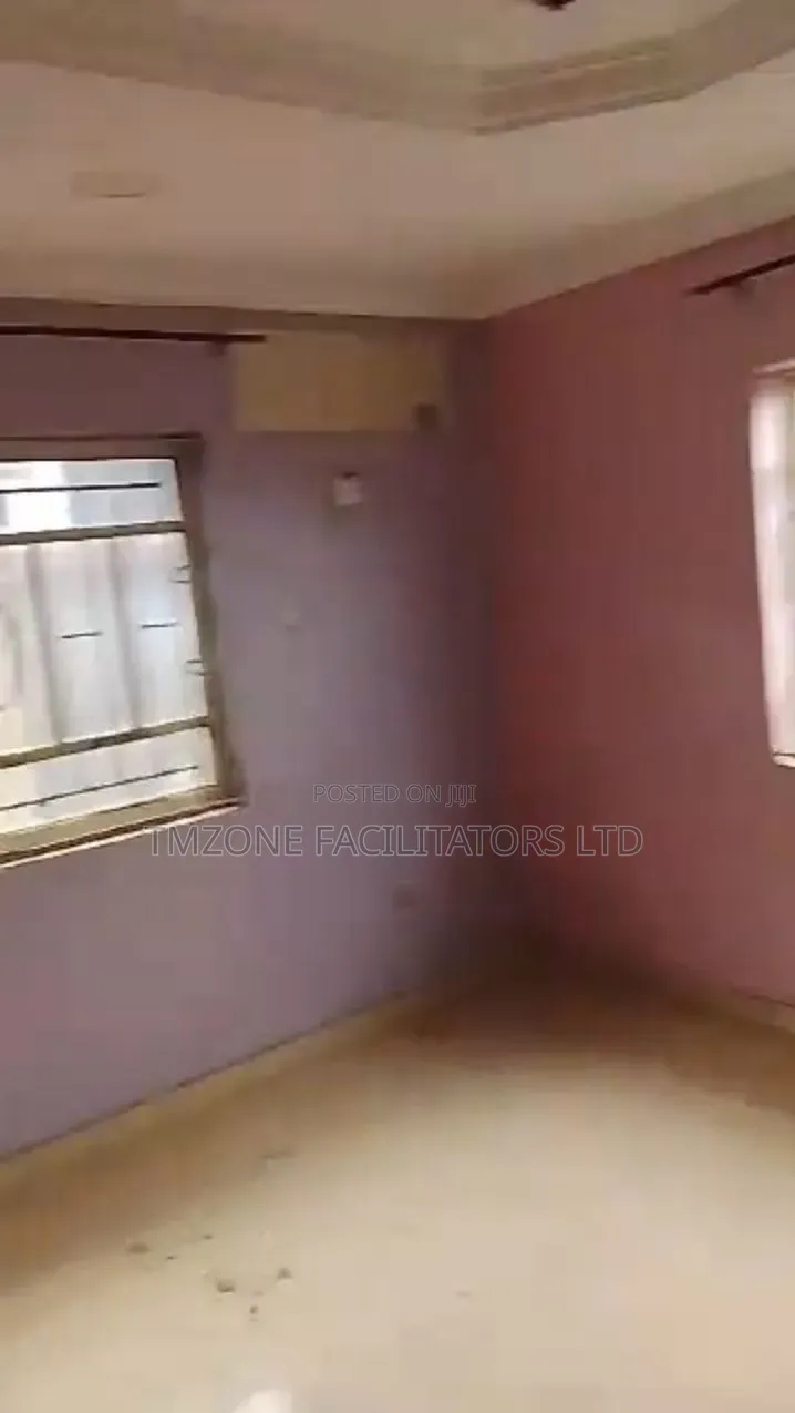 3bdrm Bungalow in Ifedowapo for sale