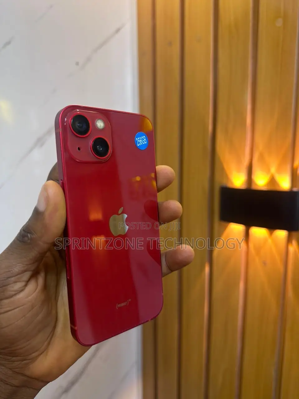 Apple iPhone 13 256 GB Red