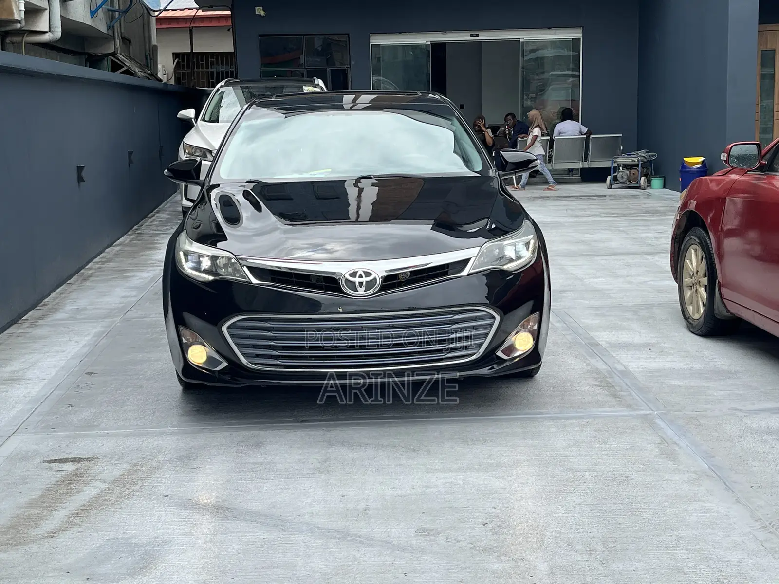 Toyota Avalon Limited 4dr Sedan (3.5L 6cyl 6A) 2014 Black