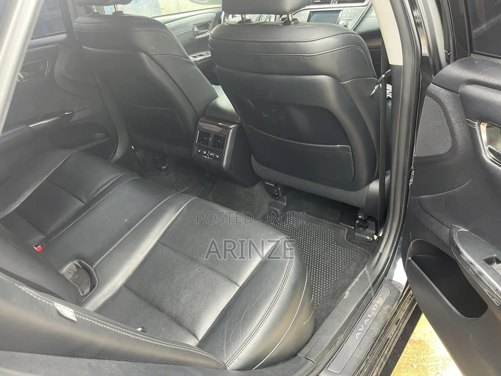 Toyota Avalon Limited 4dr Sedan (3.5L 6cyl 6A) 2014 Black