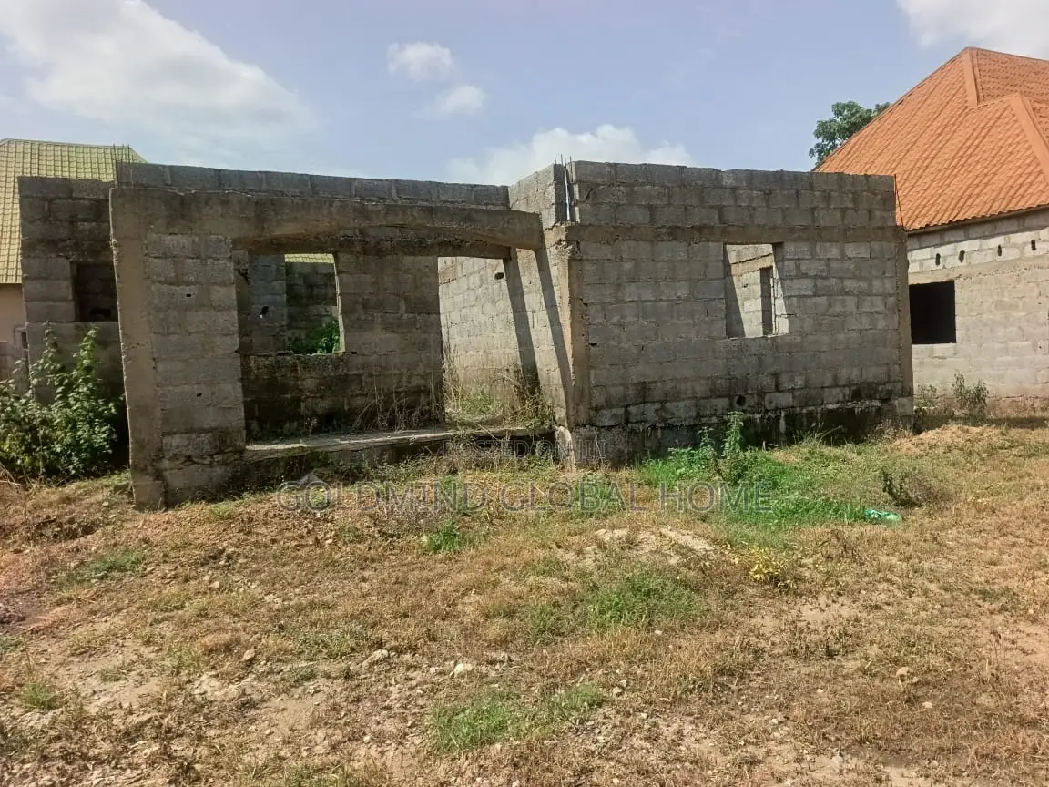 2bdrm Bungalow in Lugbe District. for sale