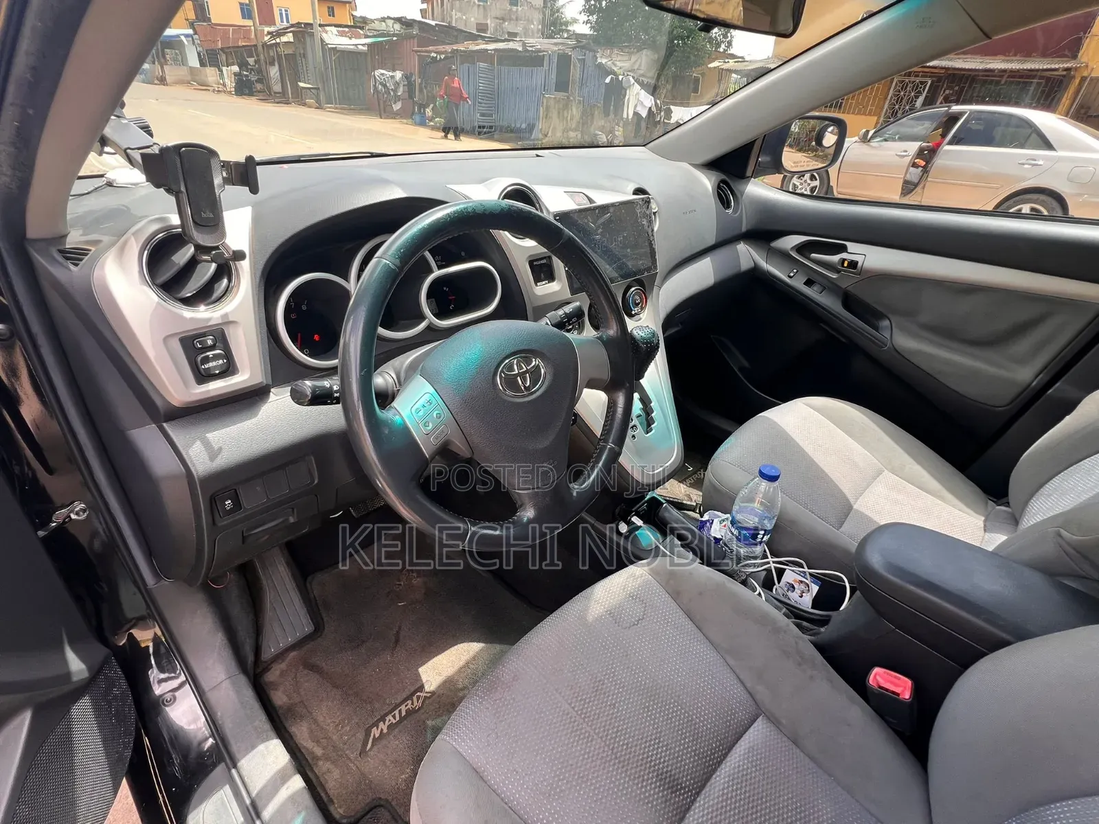 Toyota Matrix XRS Hatchback FWD (2.4L 4cyl 5A) 2009 Black