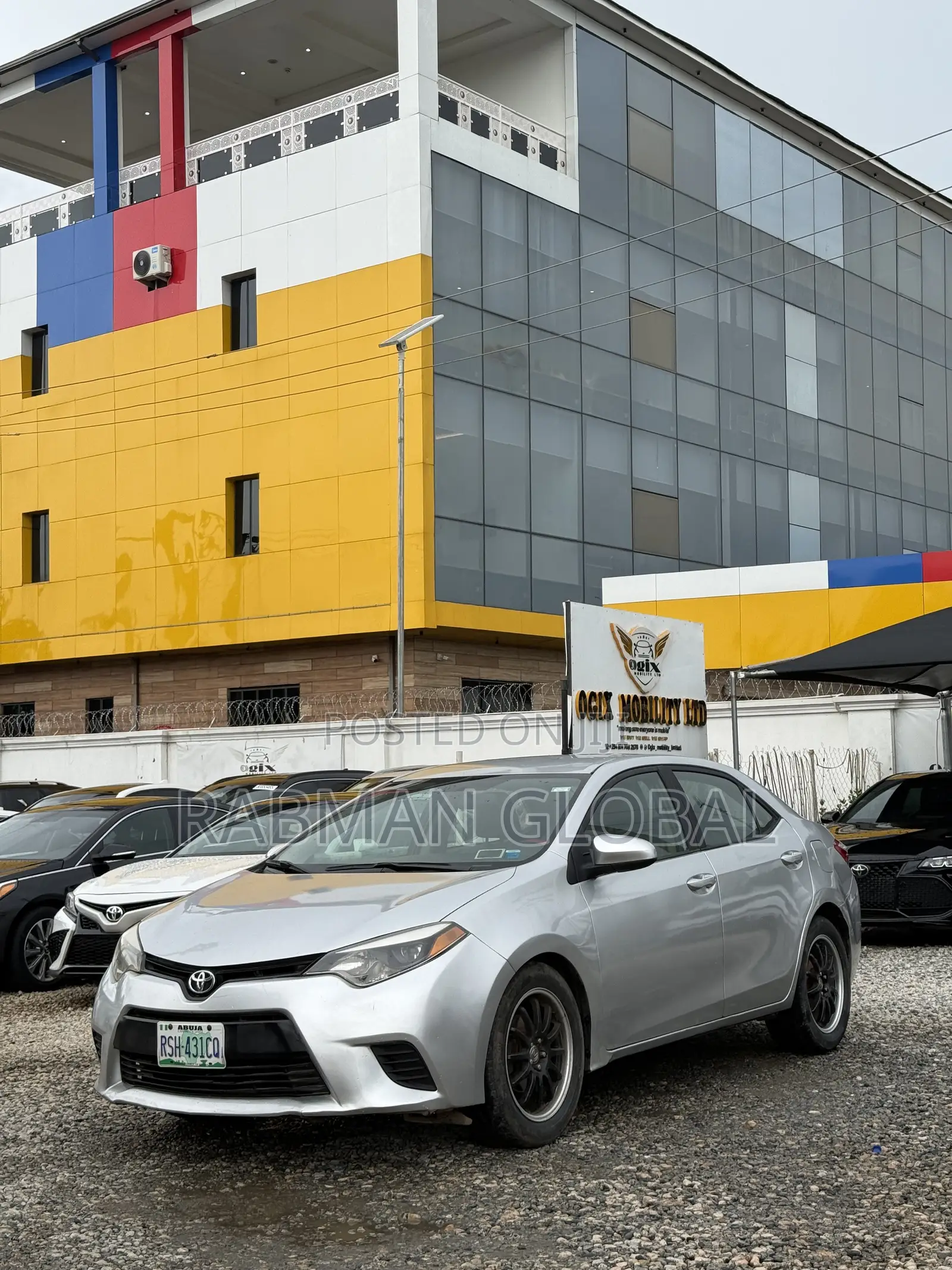Toyota Corolla LE 4dr Sedan (1.8L 4cyl CVT) 2016 Silver