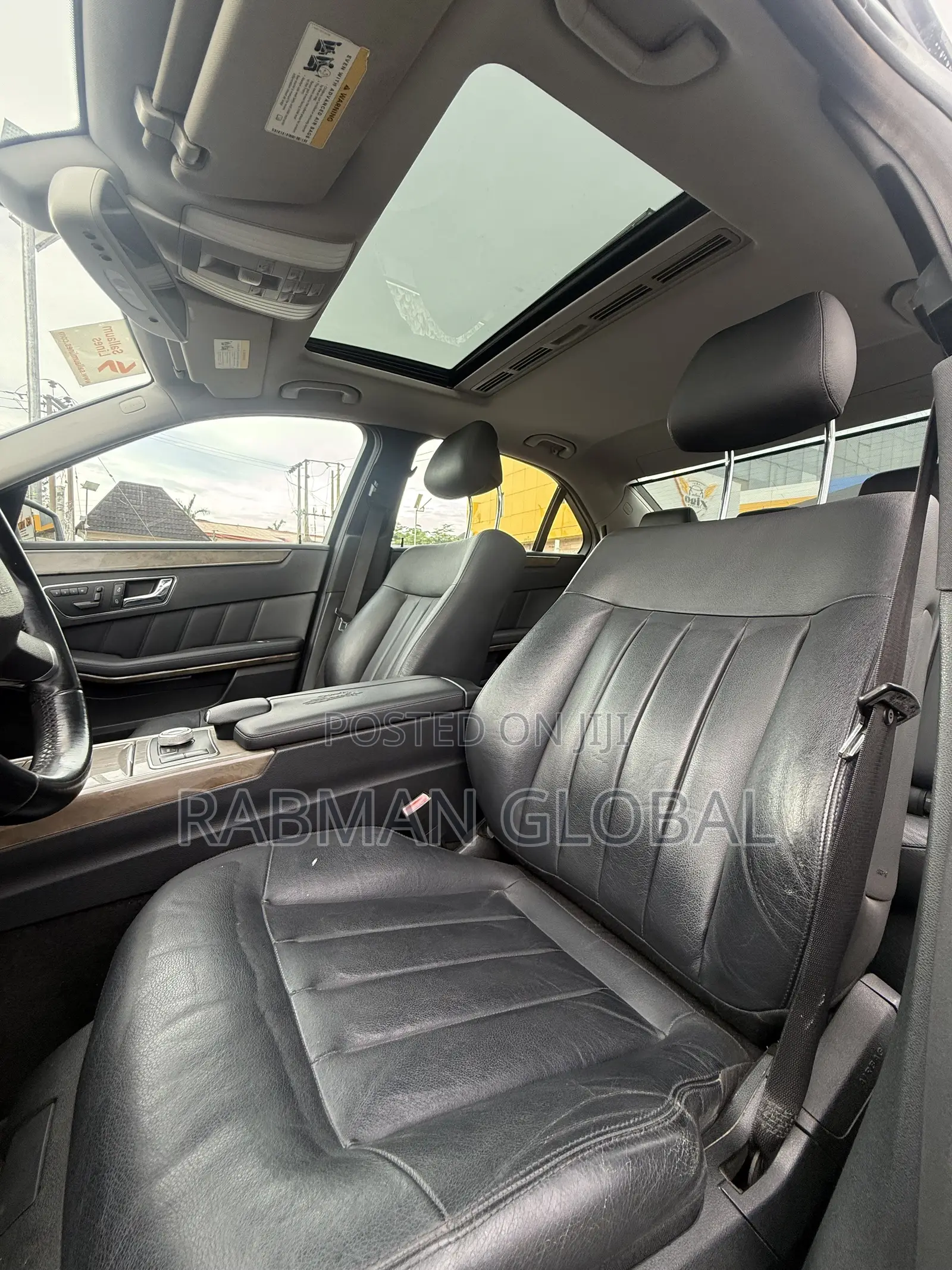 Mercedes-Benz E350 Base 4Matic Sedan AWD (3.5L 6cyl 7A) 2010 Gray