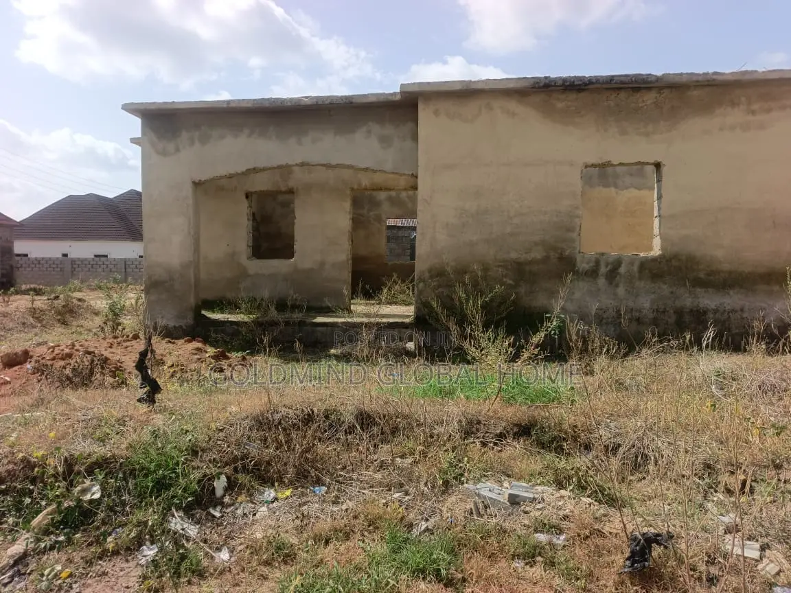 2bdrm Bungalow in Lugbe District. for sale