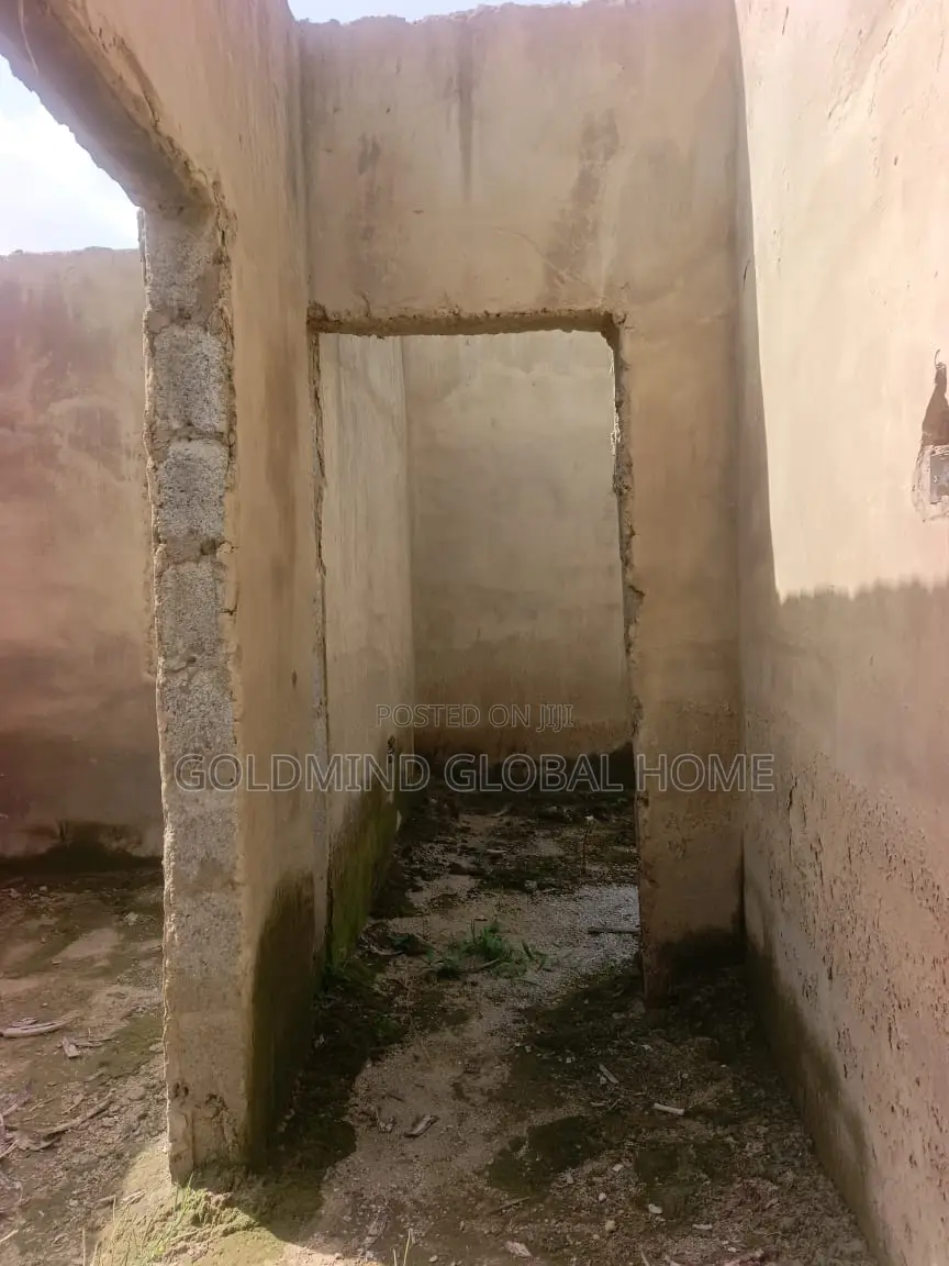 2bdrm Bungalow in Lugbe District. for sale