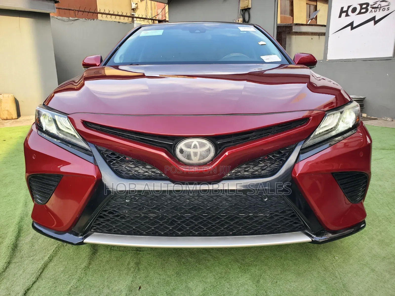 Toyota Camry XSE FWD (2.5L 4cyl 8AM) 2018 Red