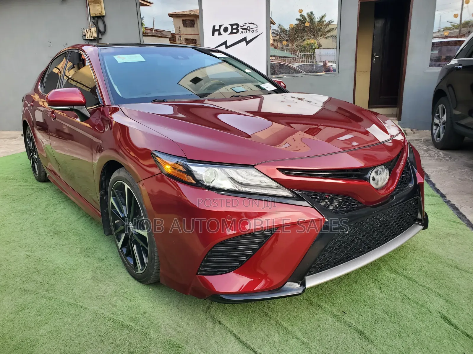 Toyota Camry XSE FWD (2.5L 4cyl 8AM) 2018 Red