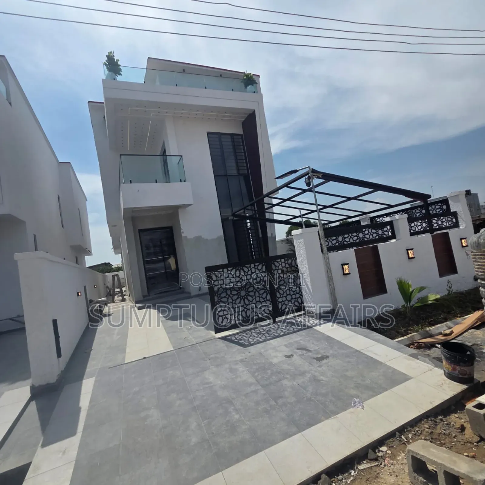 4bdrm Duplex in Sangotedo for sale
