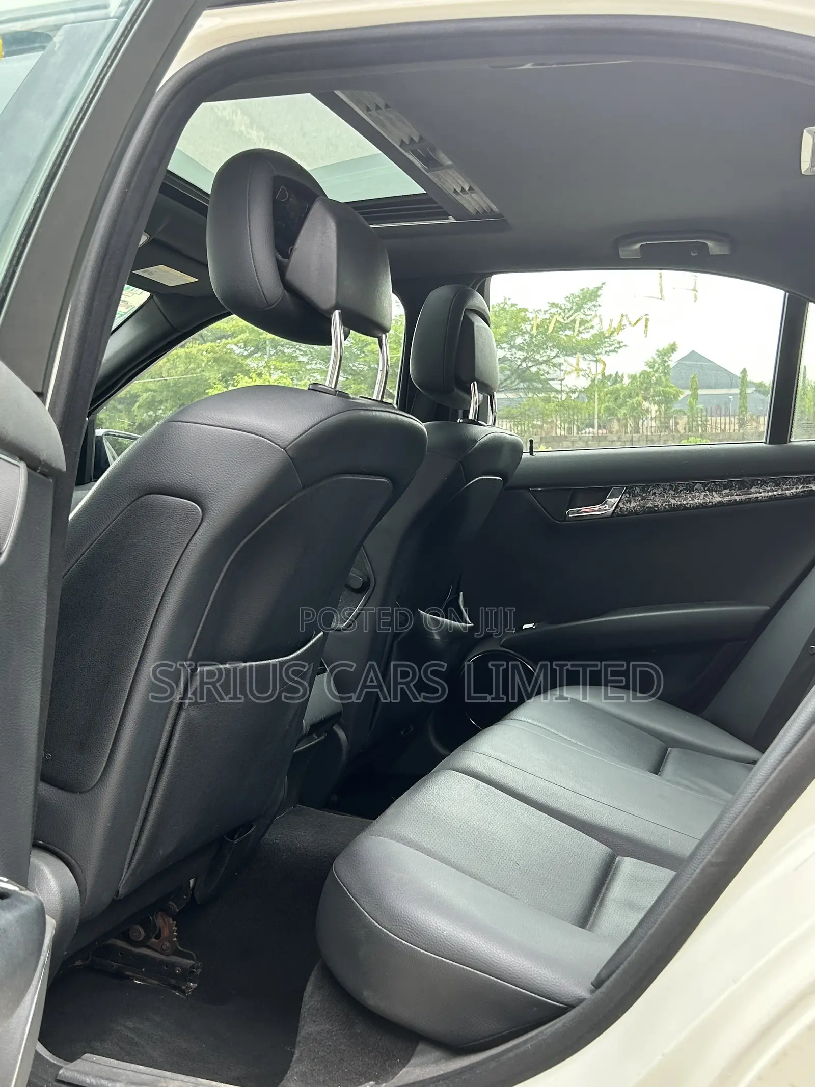 Mercedes-Benz C300 Sport Sedan RWD (3.0L 6cyl 6M) 2010 White