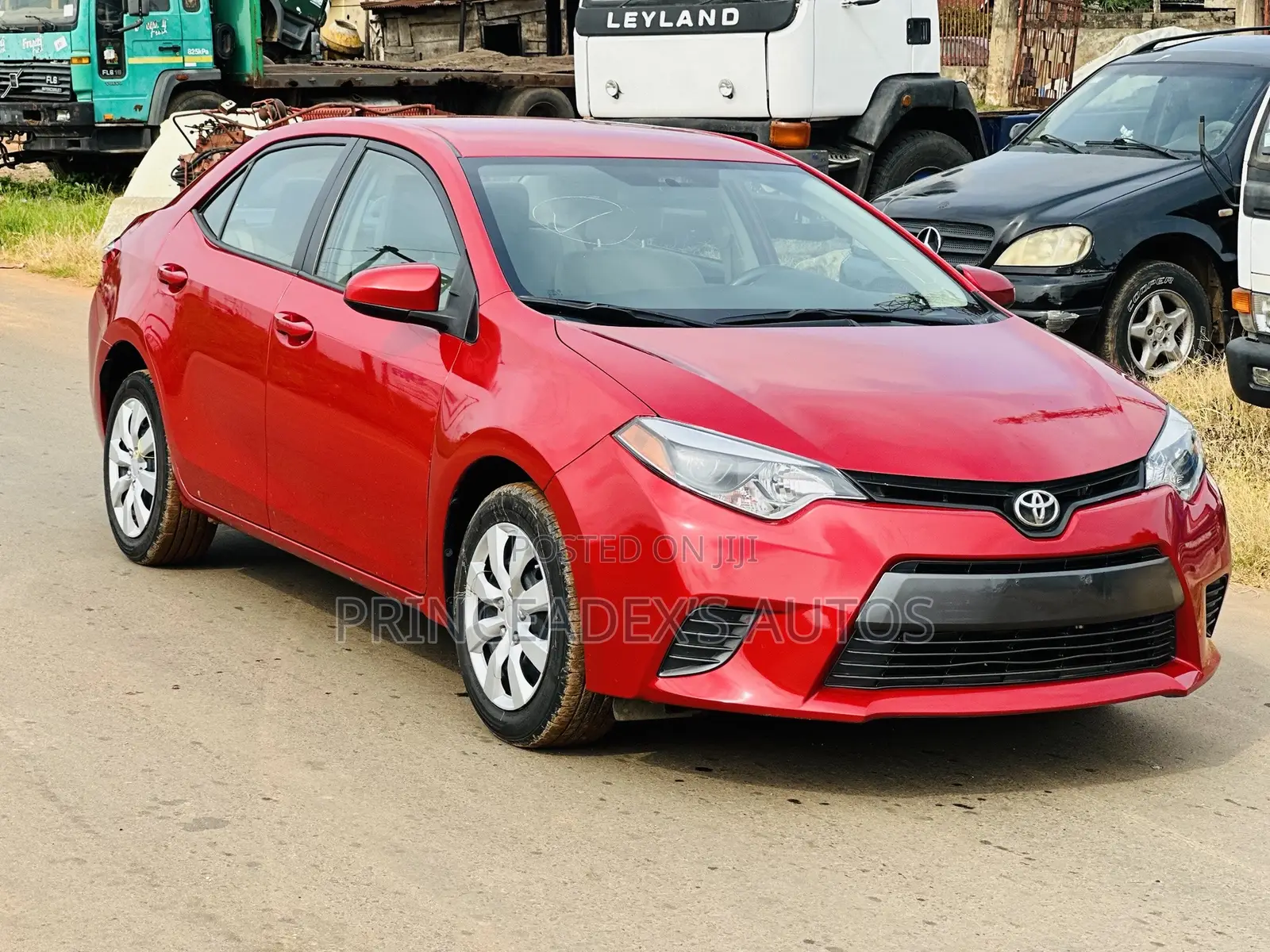 Toyota Corolla LE Premium 4dr Sedan (1.8L 4cyl CVT) 2016 Red