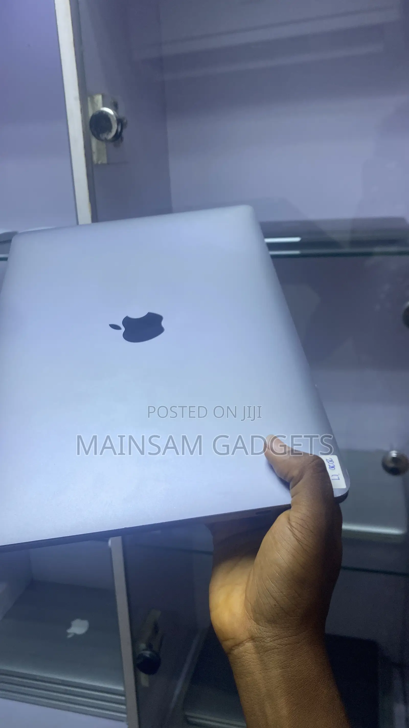 Laptop Apple MacBook Pro 2020 16GB Intel Core i7 SSD 512GB