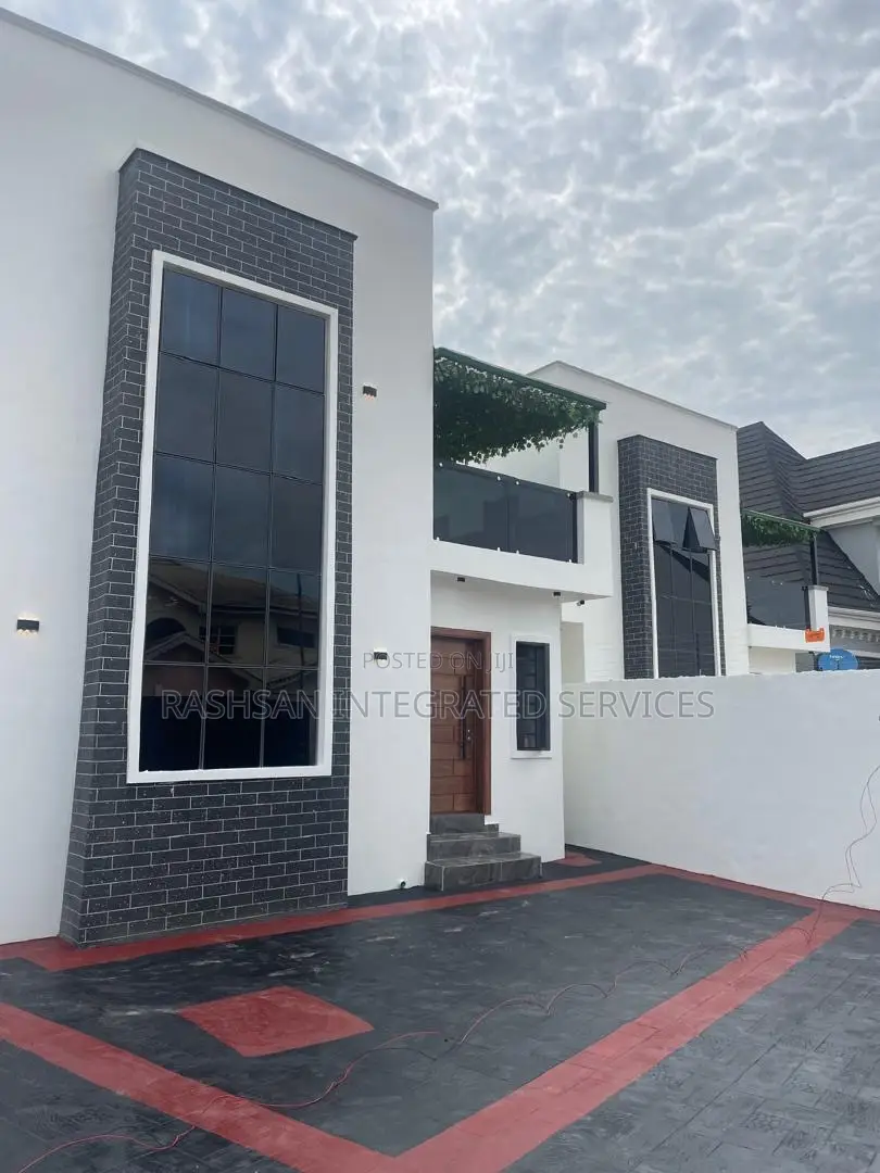 Furnished 4bdrm Duplex in Emmanuel Estate, Jericho for sale