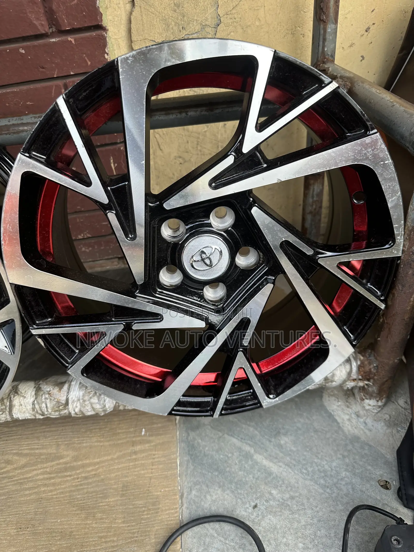 16 Inches for Toyota Corolla 2025 Mode