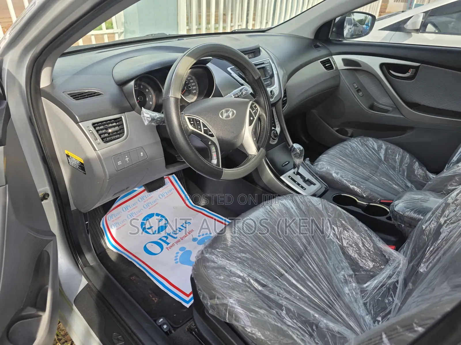 Hyundai Elantra Limited 2012 Silver