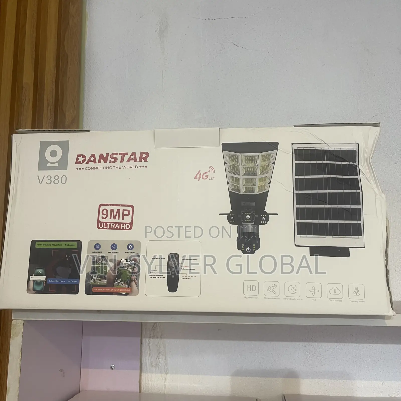Tripple Lens Solar CCTV Camera With Solar Street Light