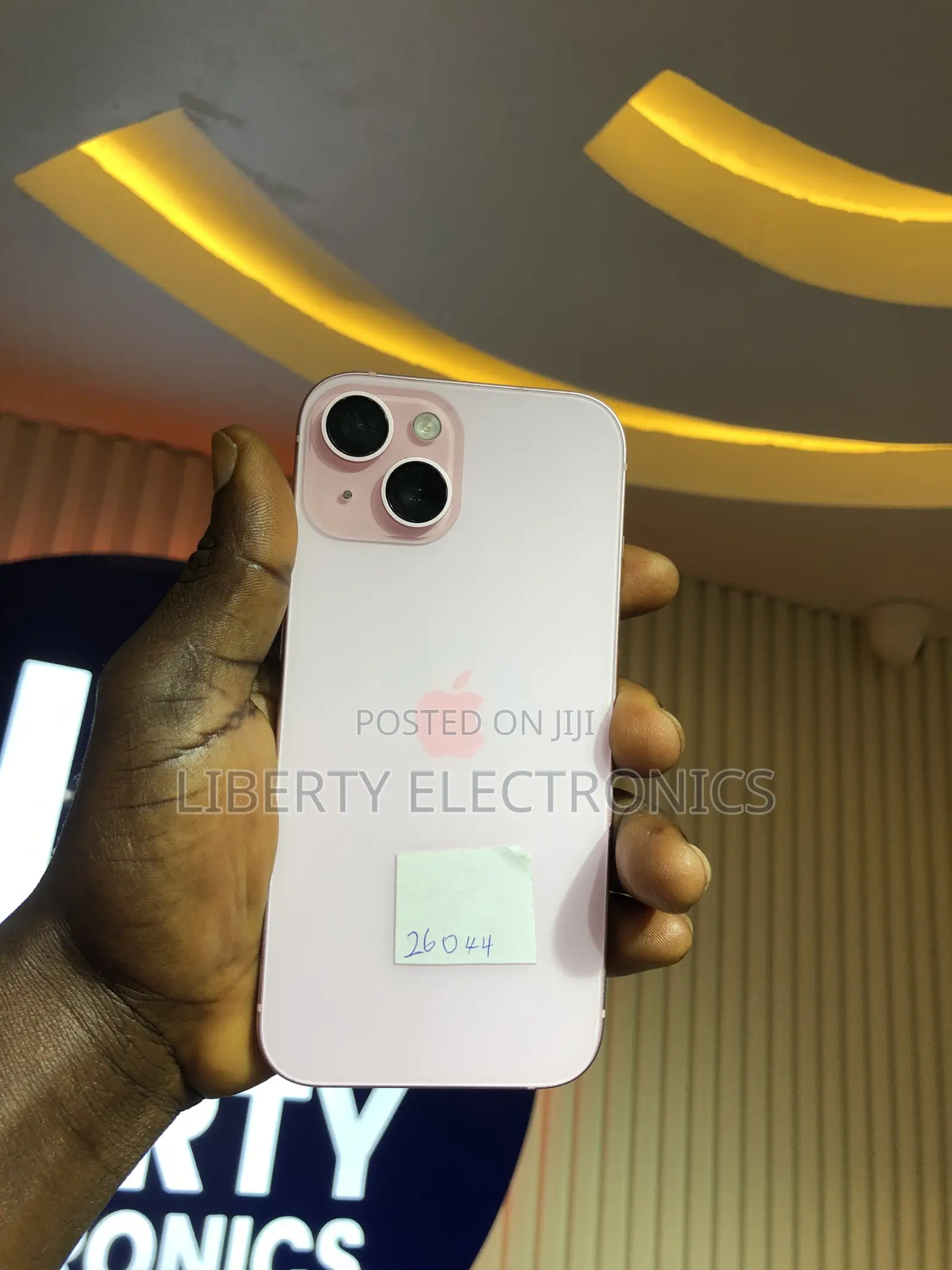 Apple iPhone 15 128 GB Pink