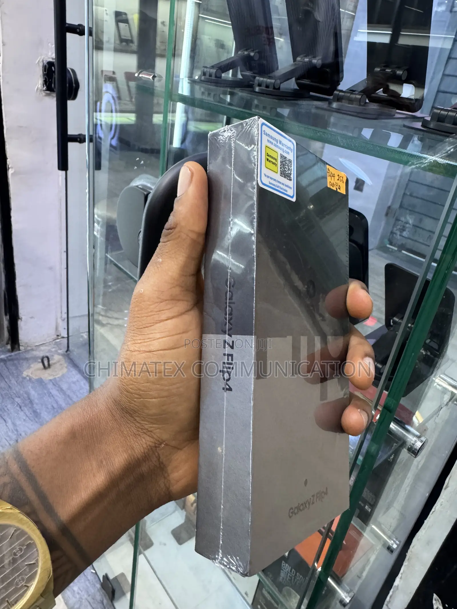 New Samsung Galaxy Z Flip4 256 GB Purple