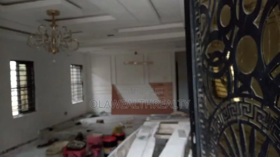 5bdrm Duplex in Bodija for rent