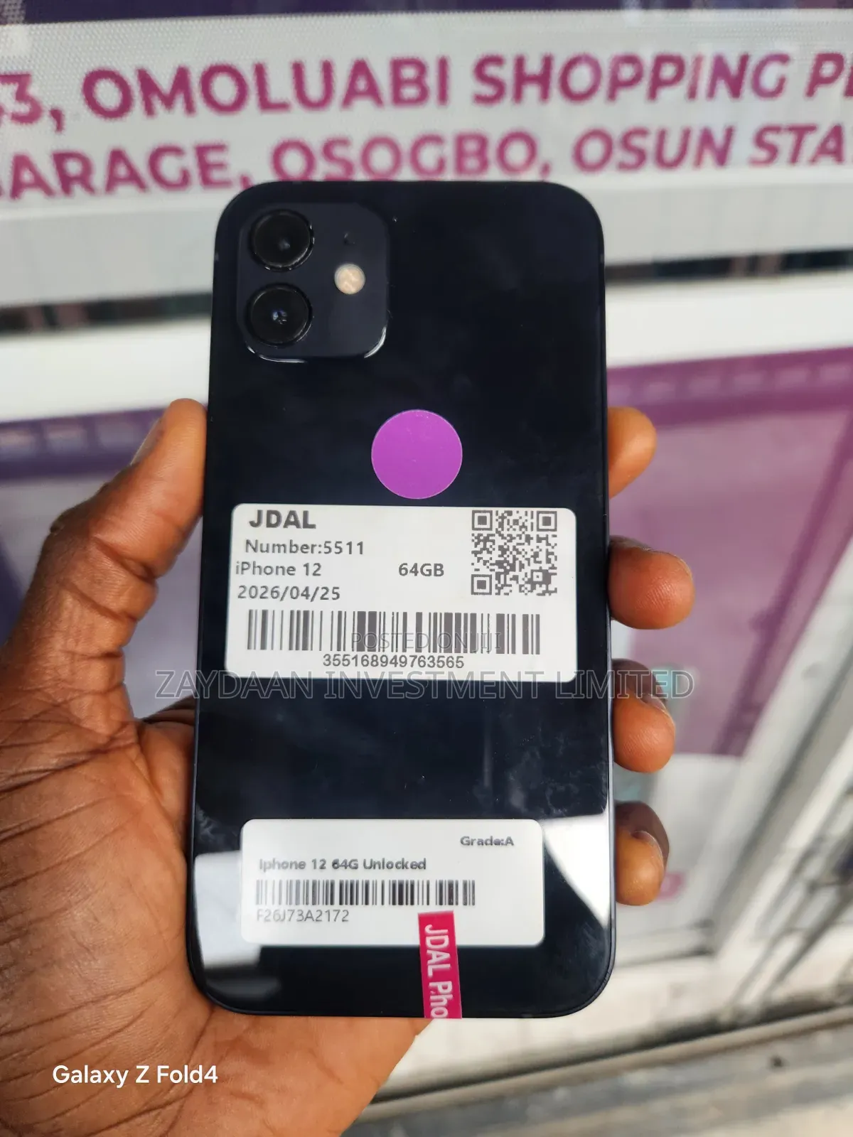 Apple iPhone 12 64 GB Black