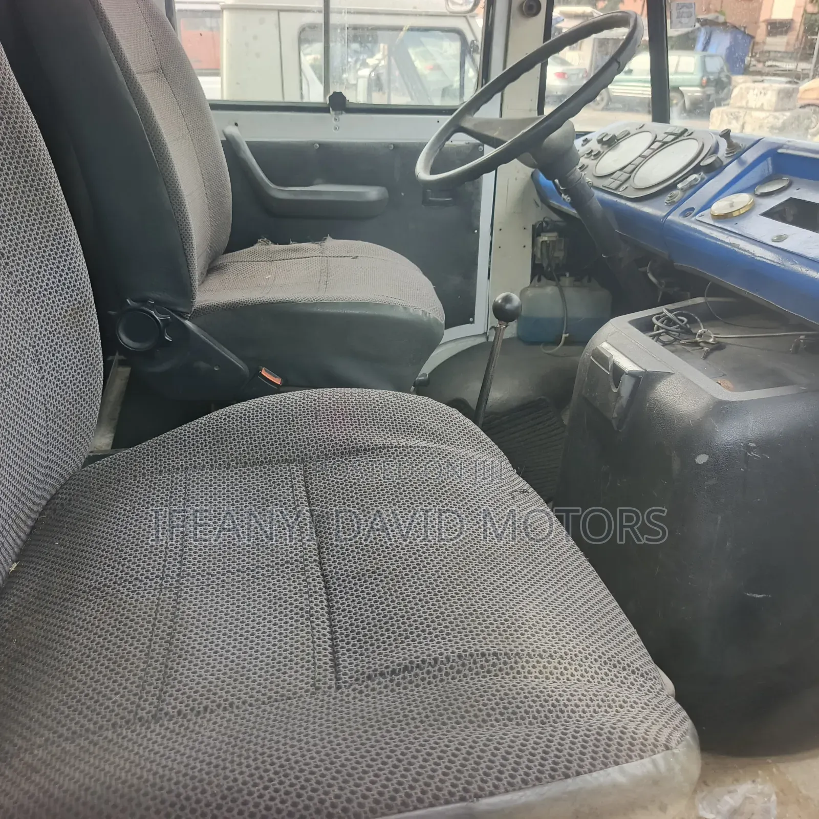 Mercedes Benz 608 Pickup Tokunbo With Custom Paper