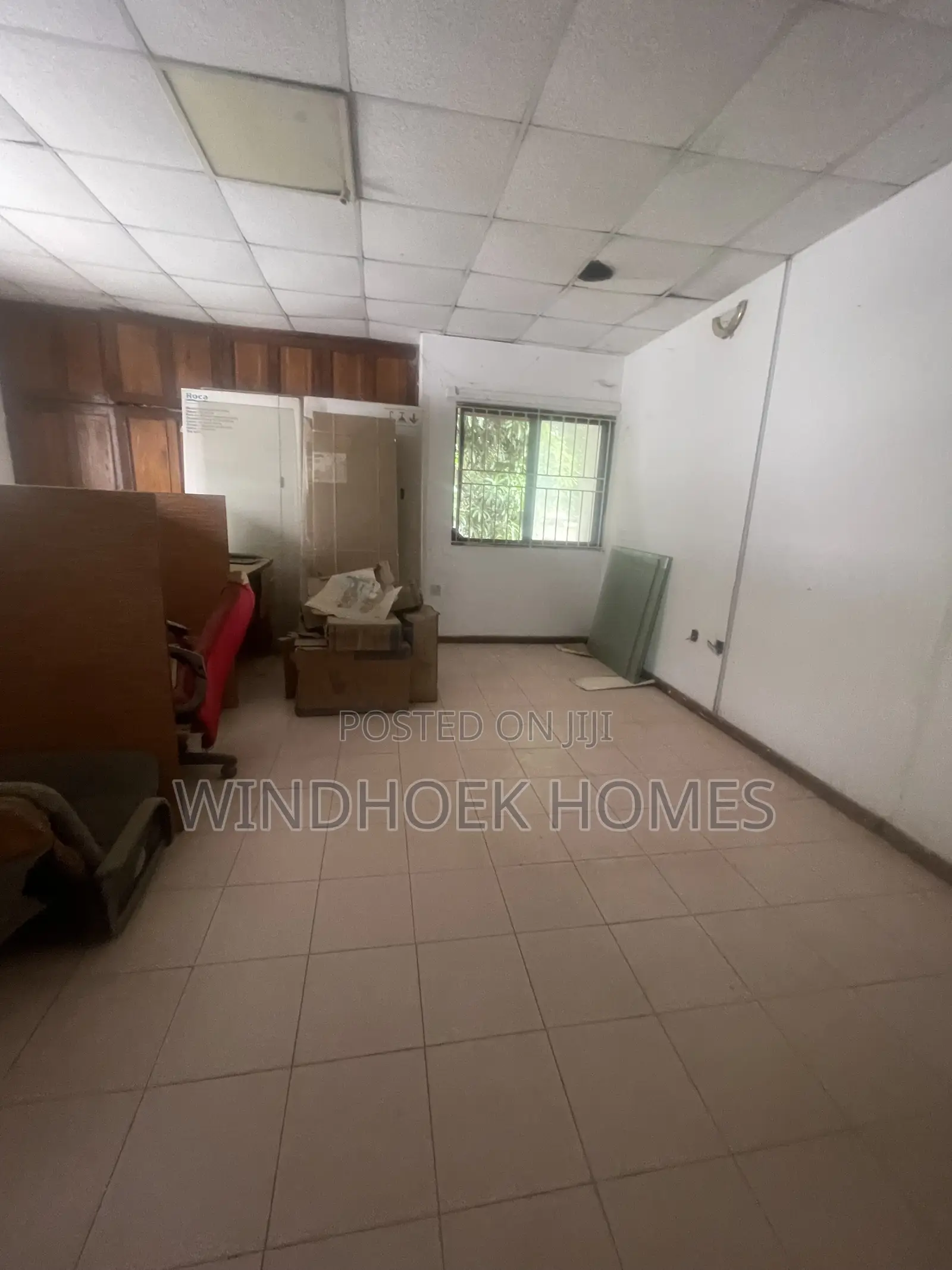 An Office Space Measuring 25sqms on the First Floor en-Suite