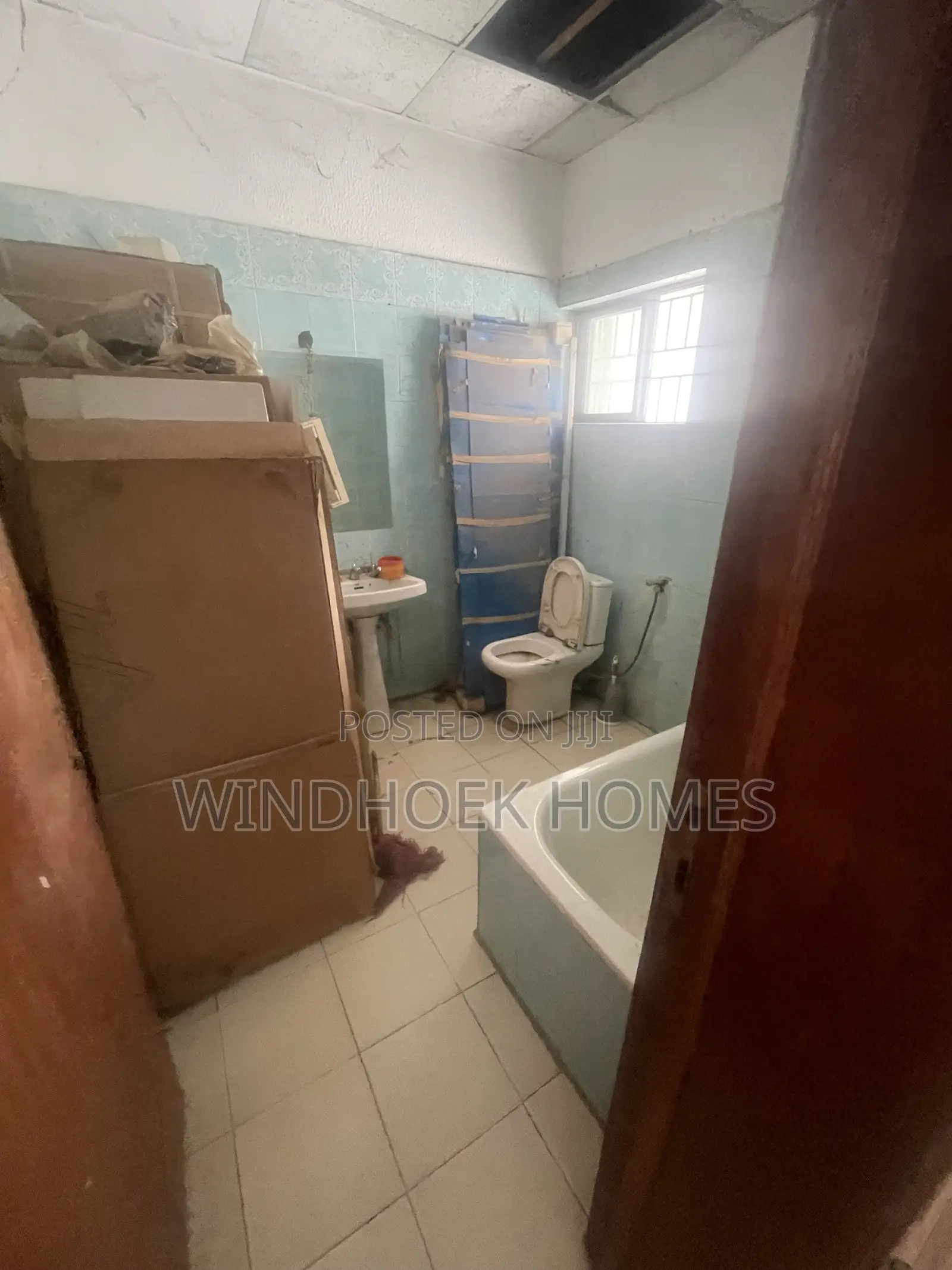 An Office Space Measuring 25sqms on the First Floor en-Suite