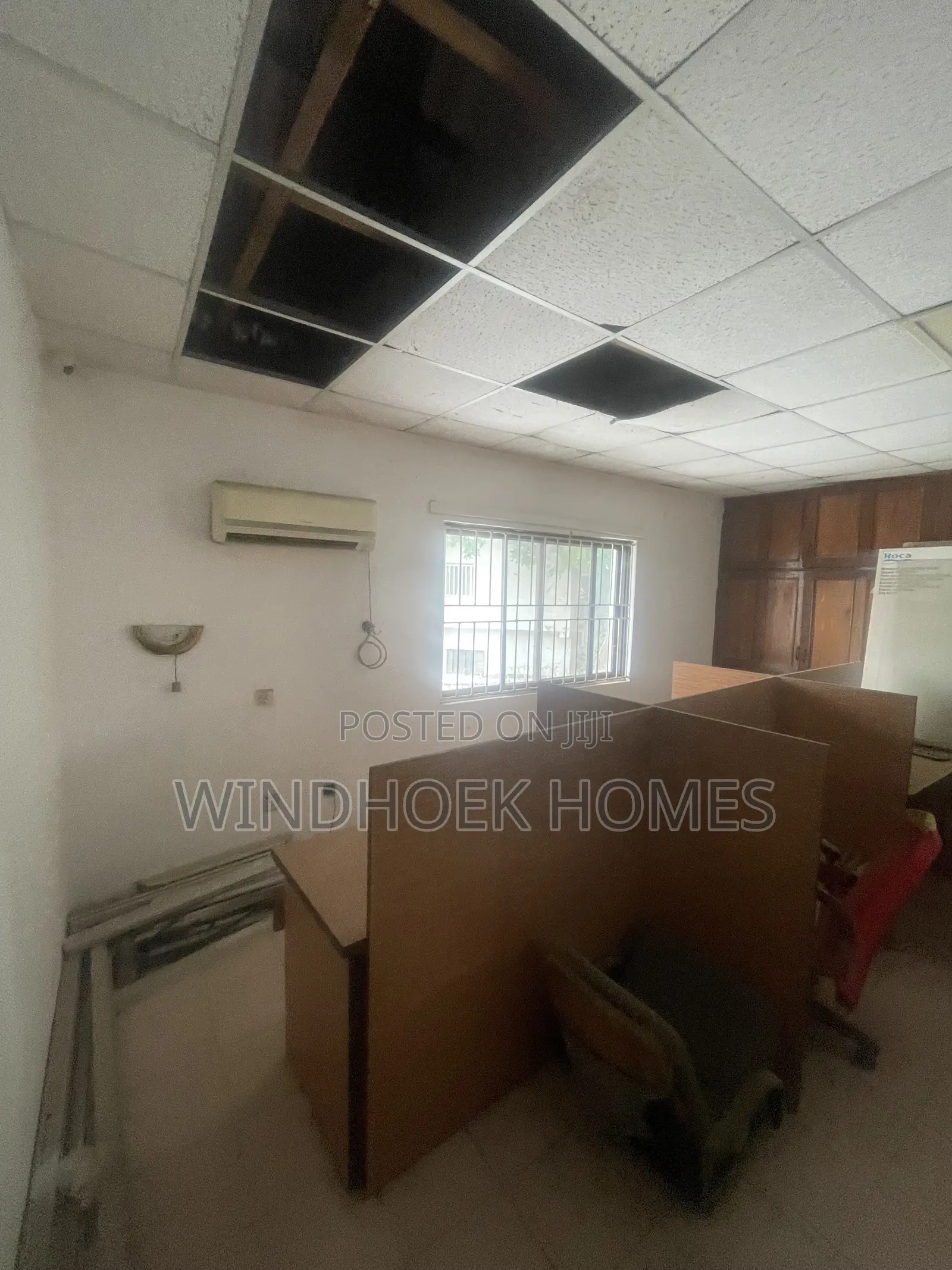 An Office Space Measuring 25sqms on the First Floor en-Suite
