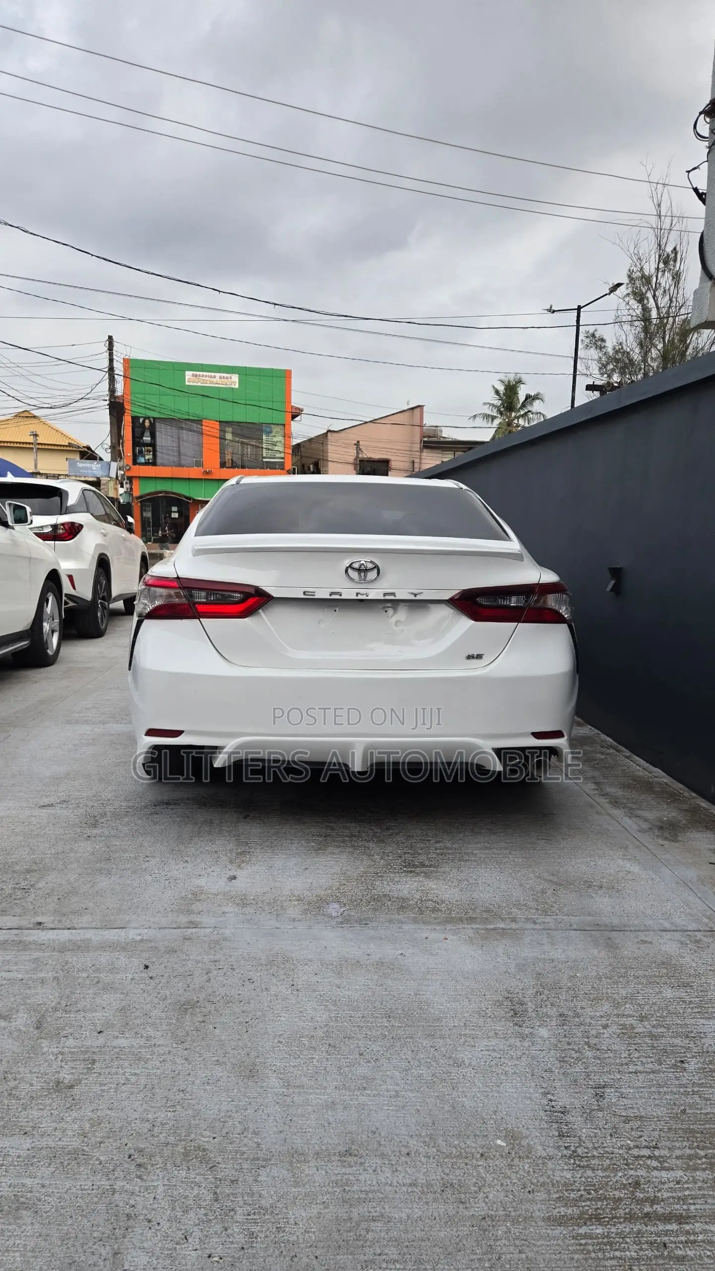Toyota Camry 2018 White