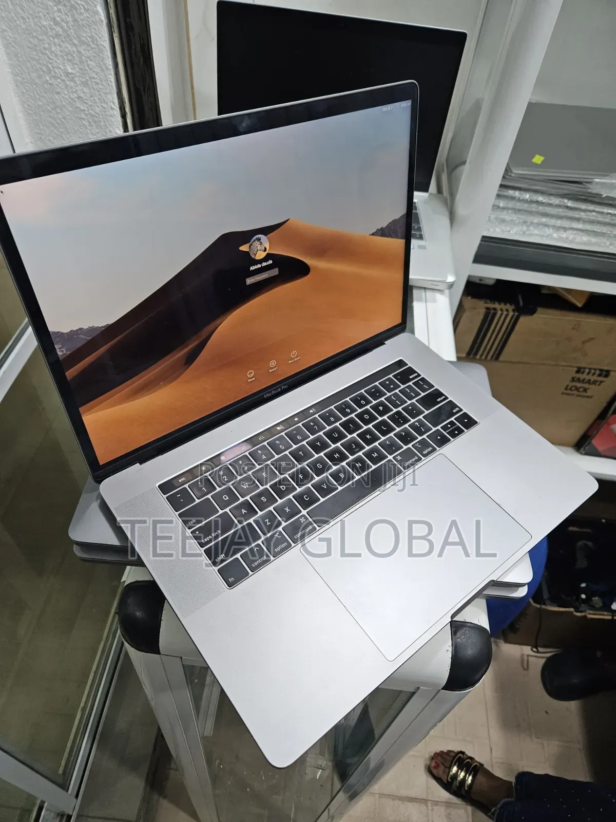 Laptop Apple MacBook Pro 2019 16GB Intel Core i7 SSD 512GB