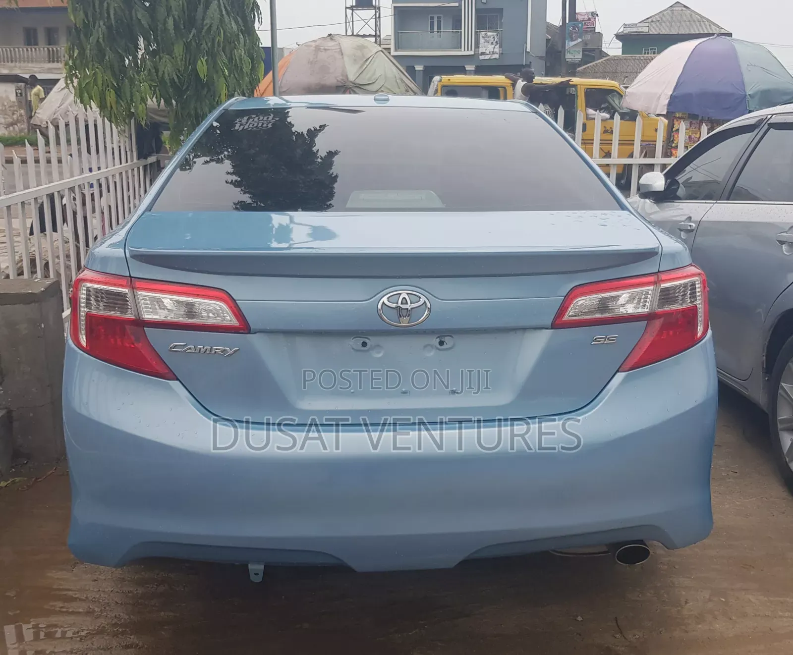 Toyota Camry SE 4dr Sedan (2.5L 4cyl 6A) 2013 Blue