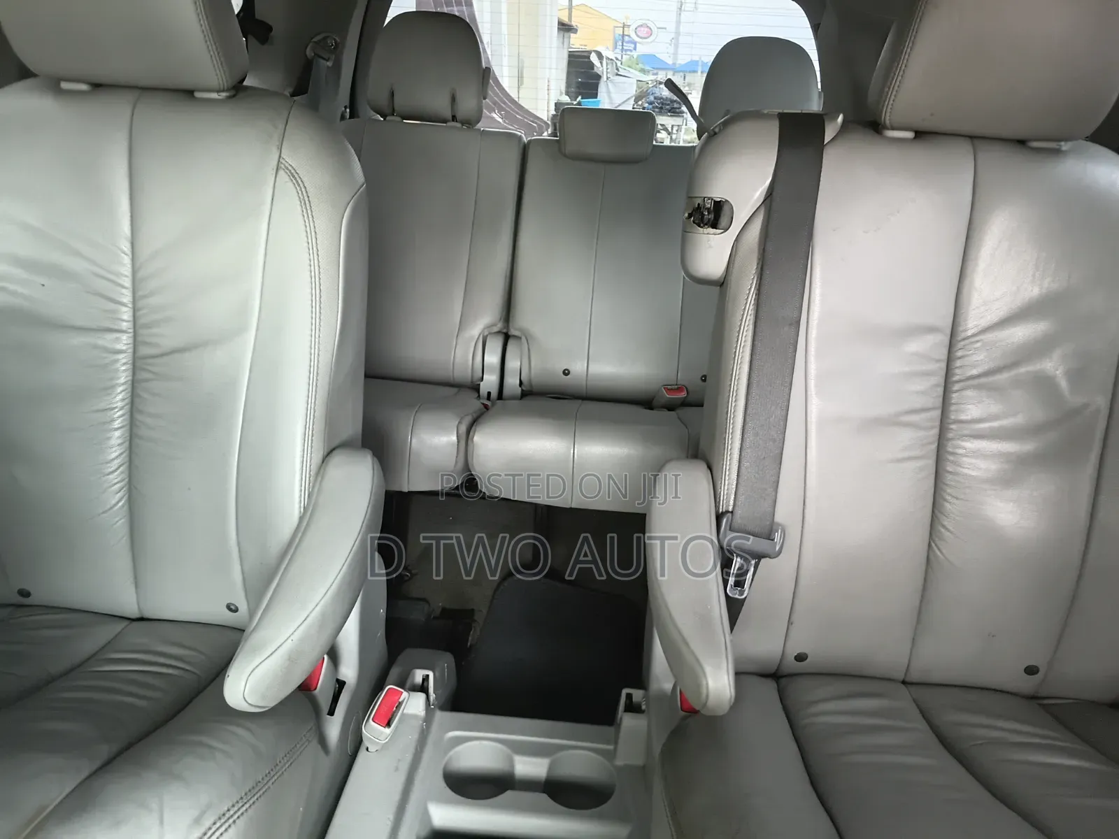 Toyota Sienna XLE 7 Passenger Mobility 2012 Gray
