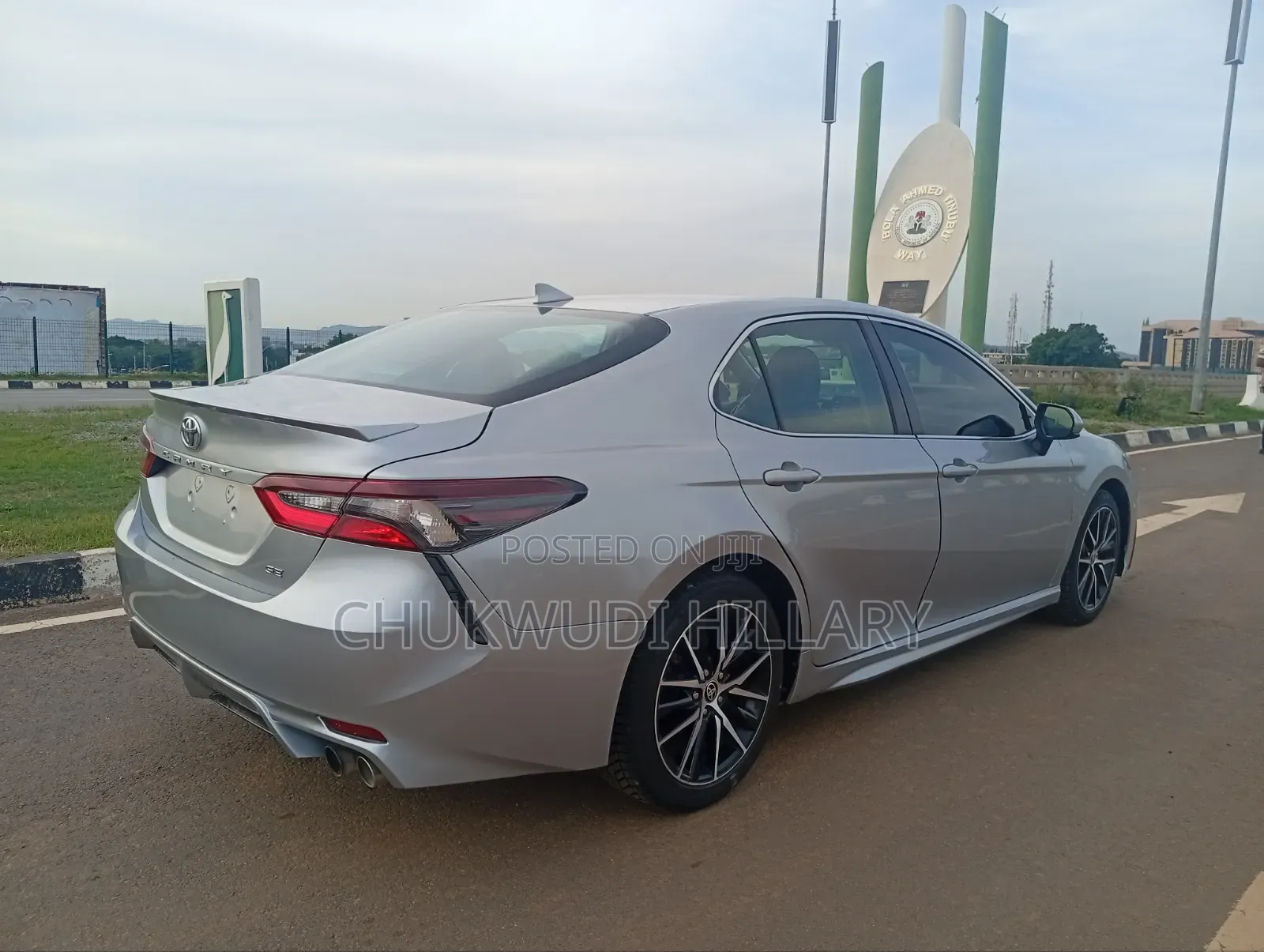 Toyota Camry 2021 Silver