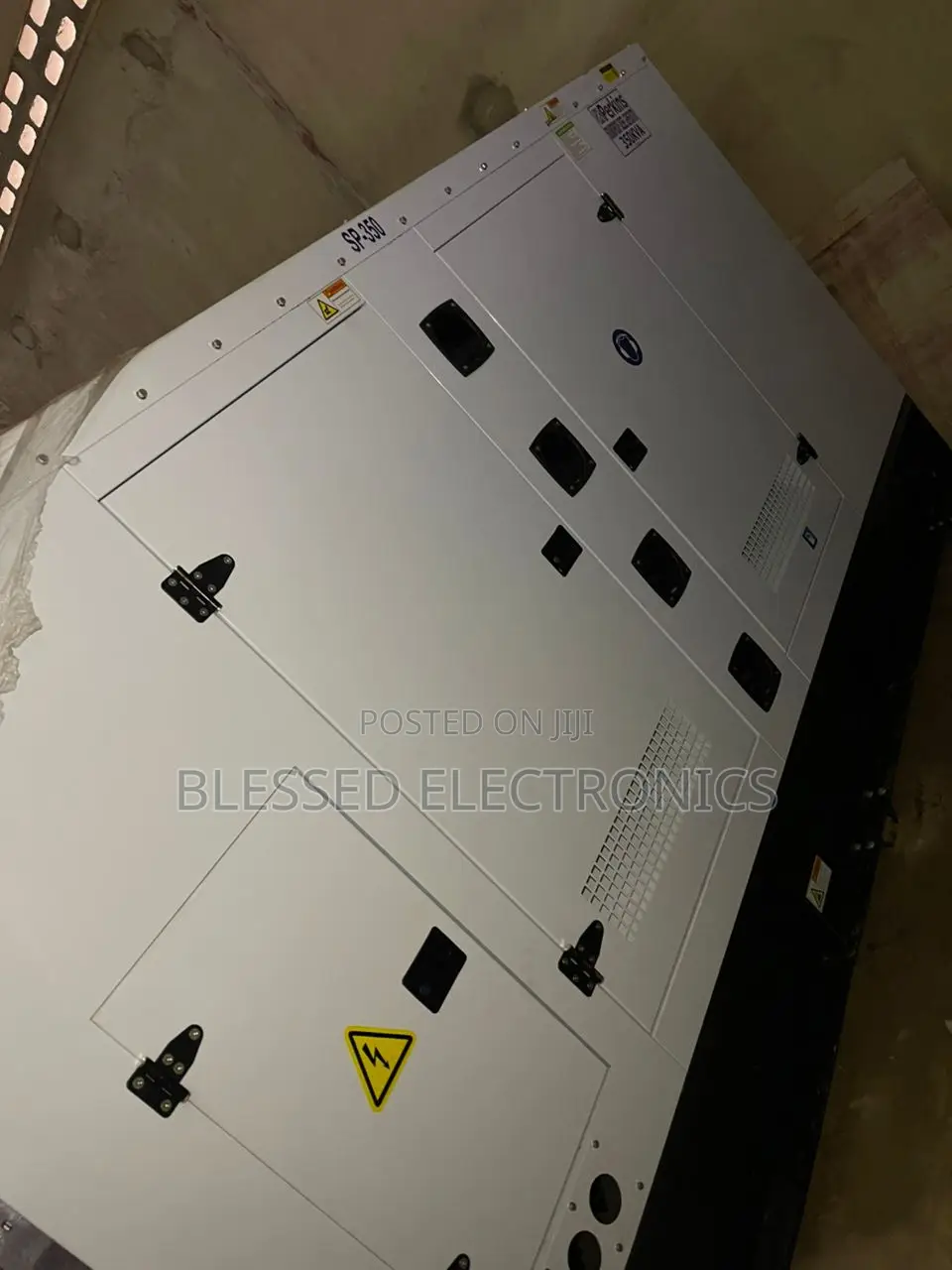 350kva Perkins Diesel Soundproof Generator 100% Copper Wire Low Noise