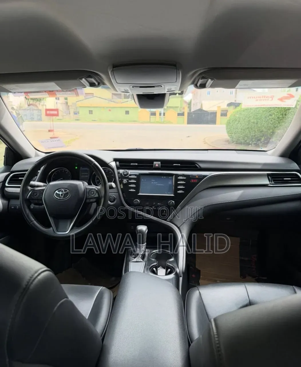 Toyota Camry 2018 White