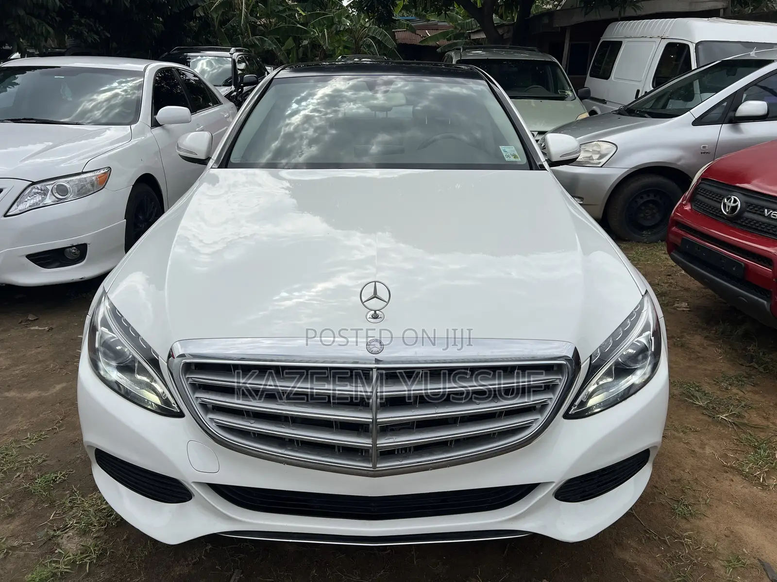 Mercedes-Benz C300 Luxury 4dr AWD 4Matic Sedan (2.0L 4cyl 7A) 2015